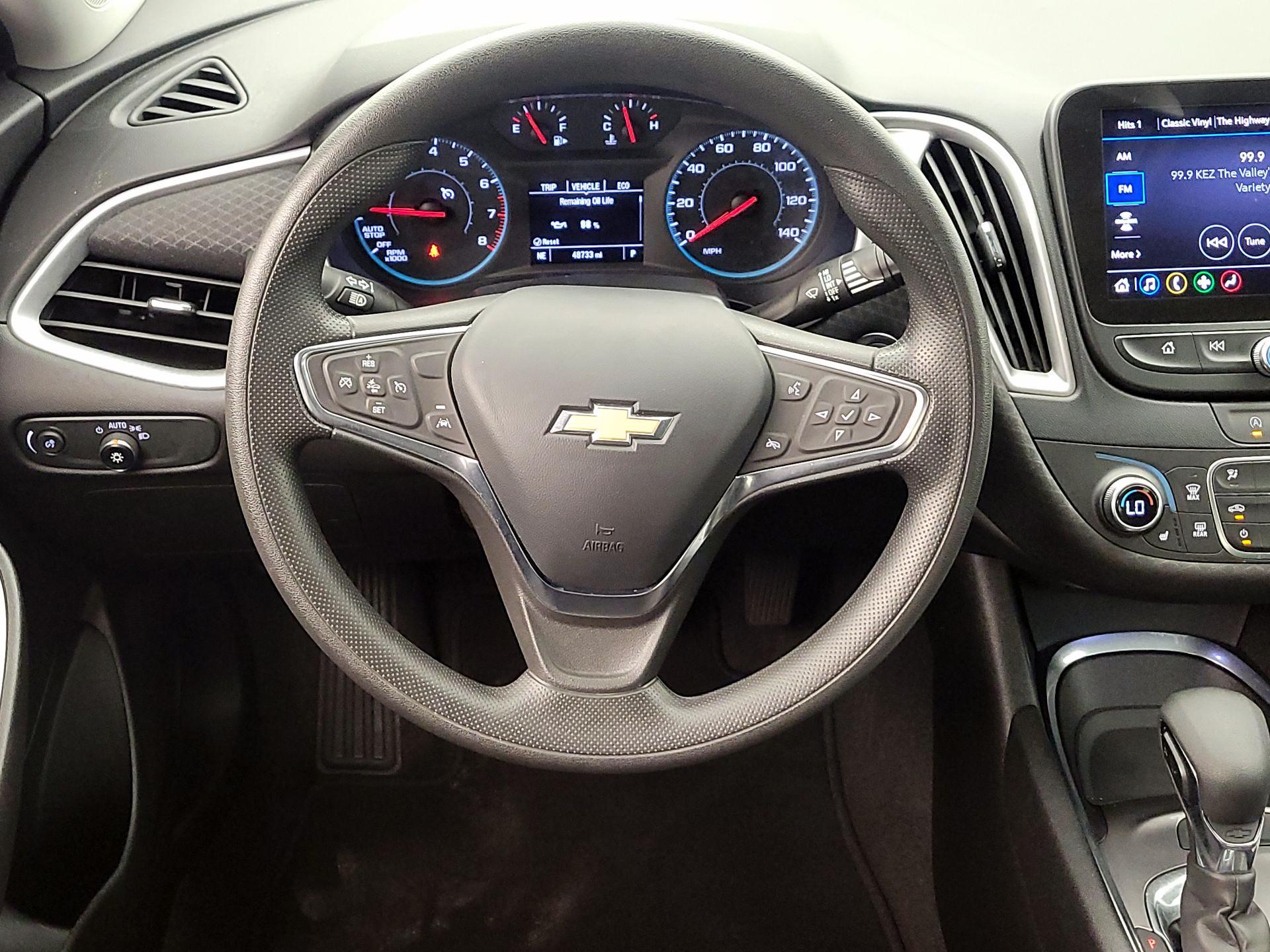 Thumbnail: 2023 Chevrolet Malibu - 10