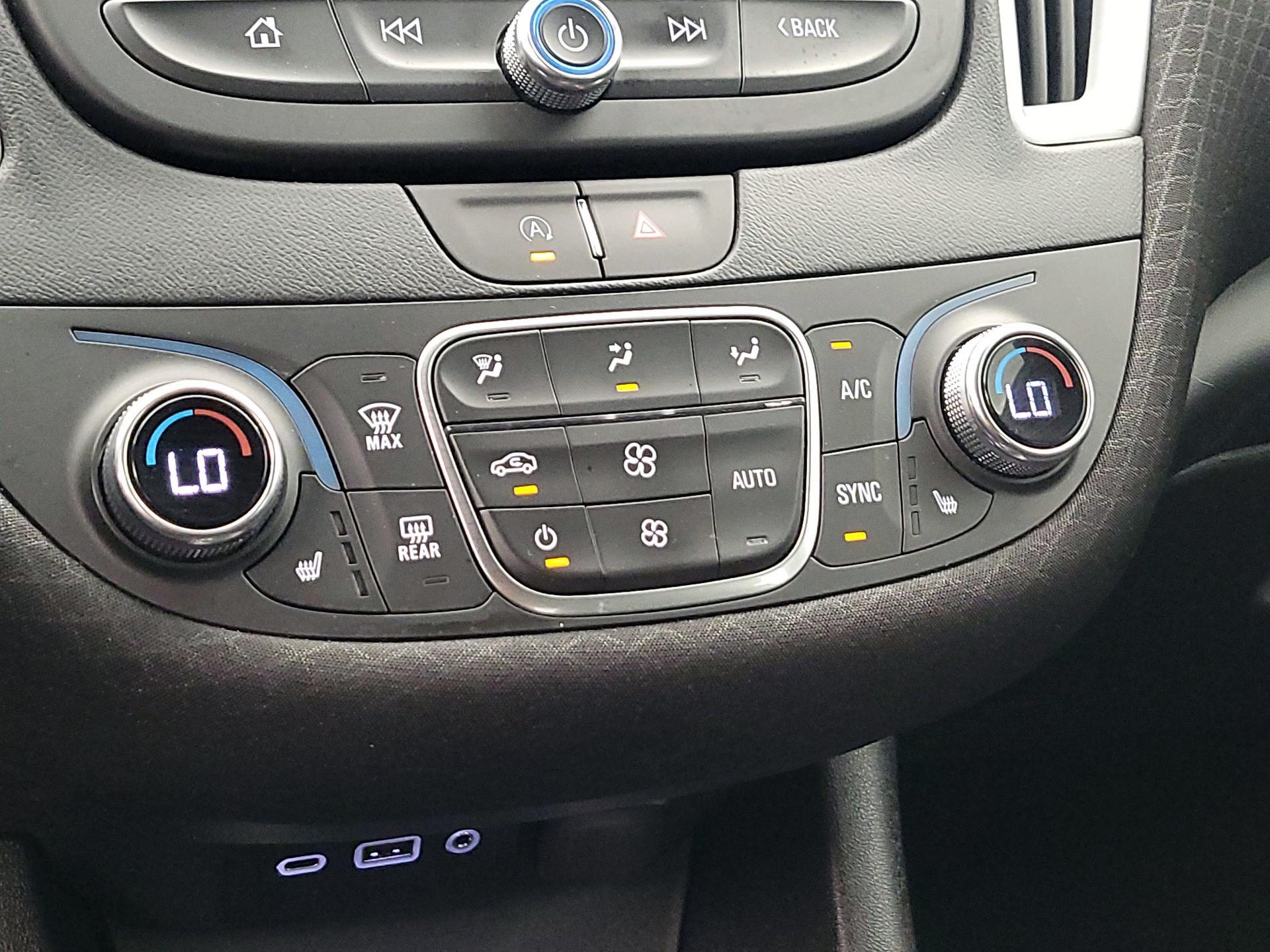 Thumbnail: 2023 Chevrolet Malibu - 16