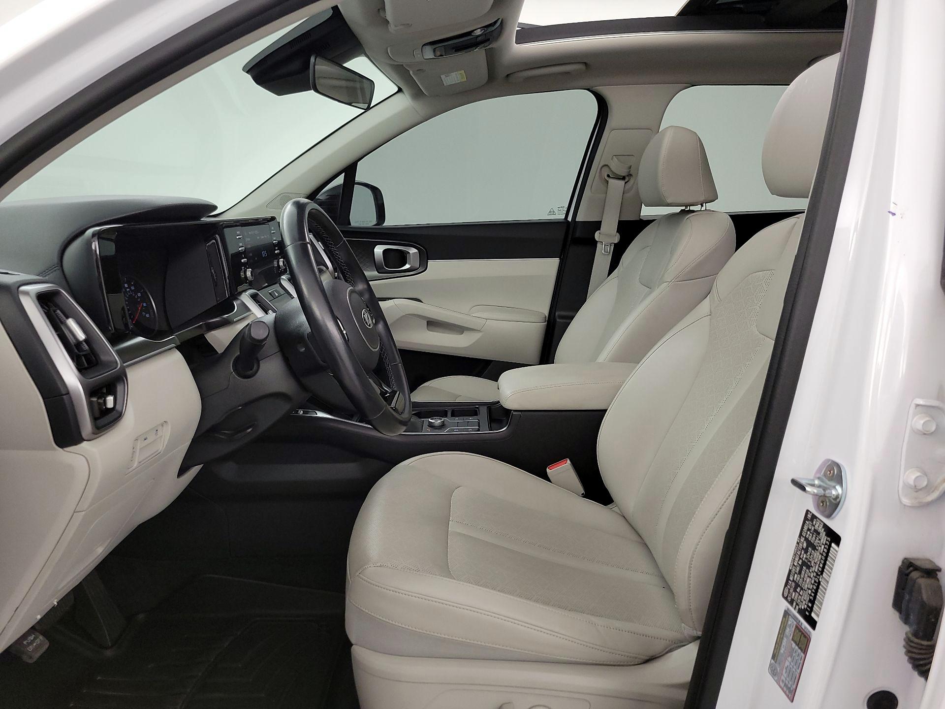 Thumbnail: 2021 Kia Sorento - 11