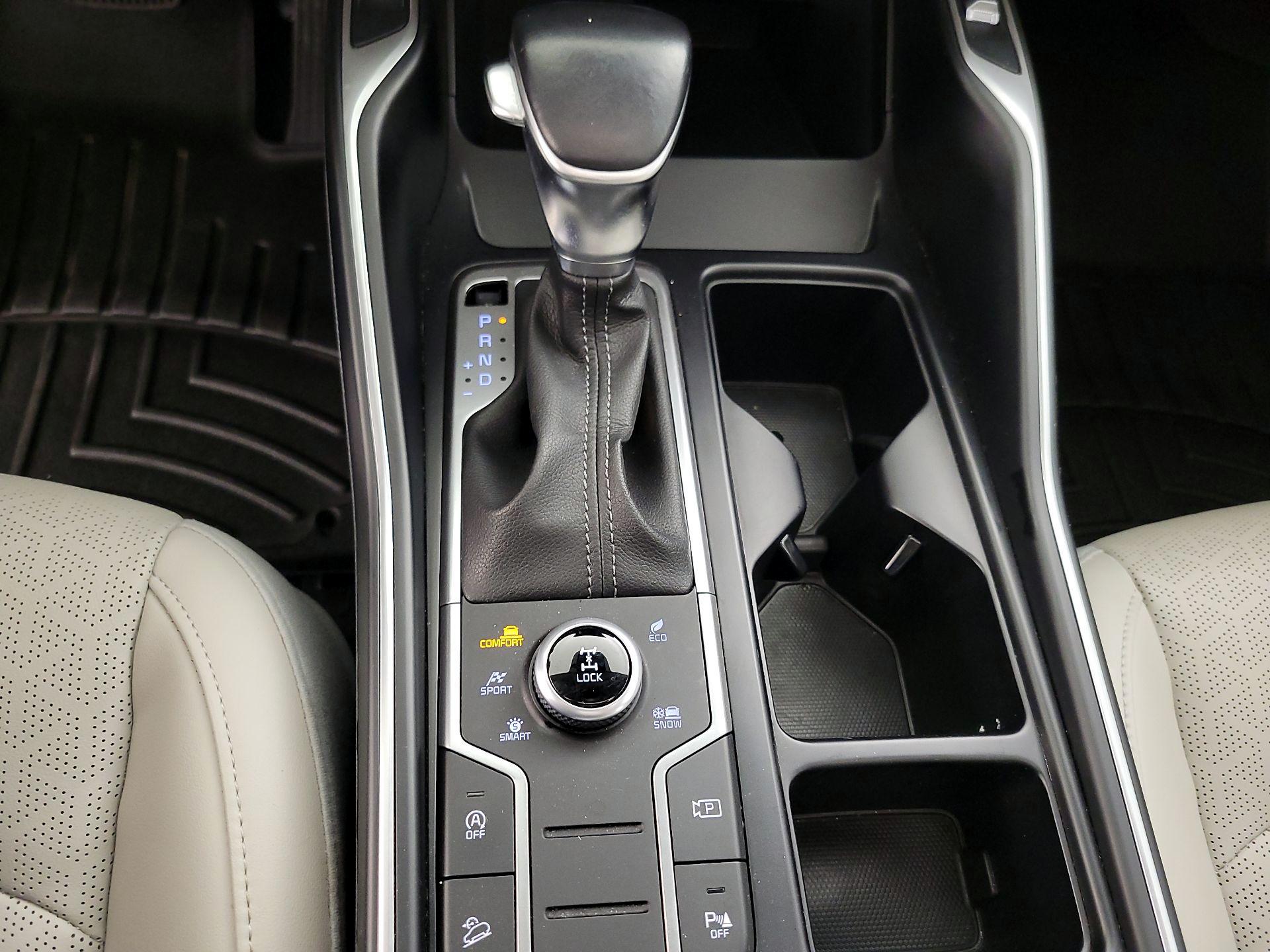 Thumbnail: 2021 Kia Sorento - 17