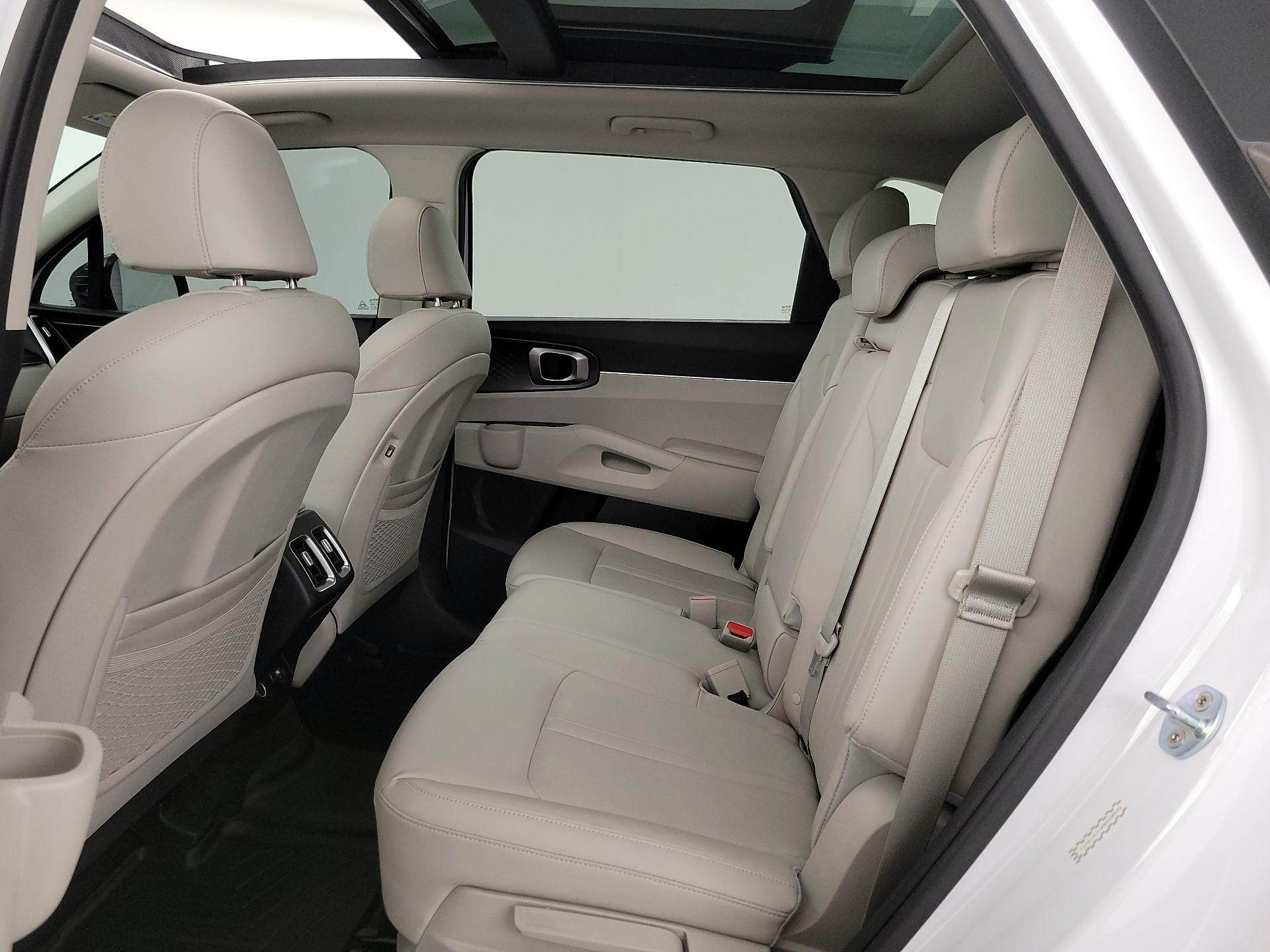 Thumbnail: 2021 Kia Sorento - 20