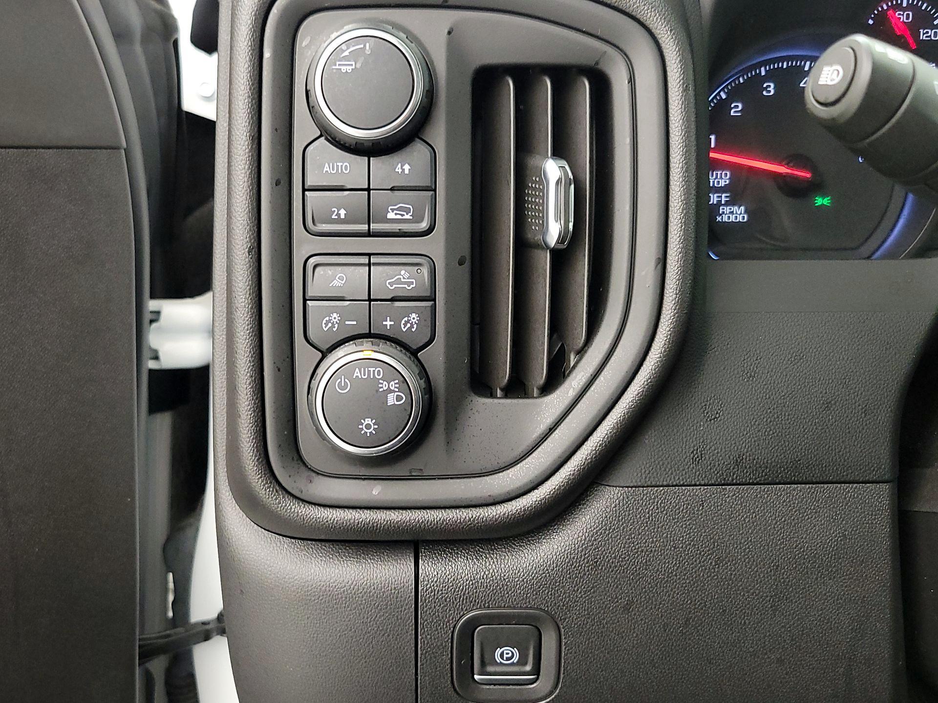 Thumbnail: 2023 Chevrolet Silverado 1500 - 13