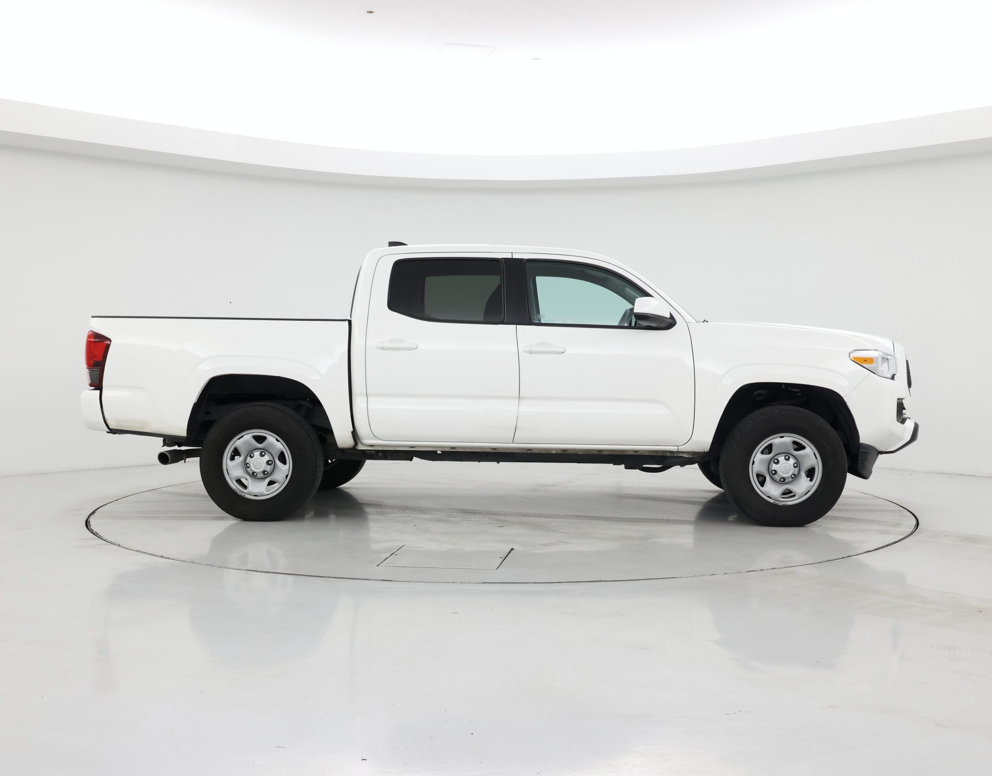 Thumbnail: 2022 Toyota Tacoma - 7
