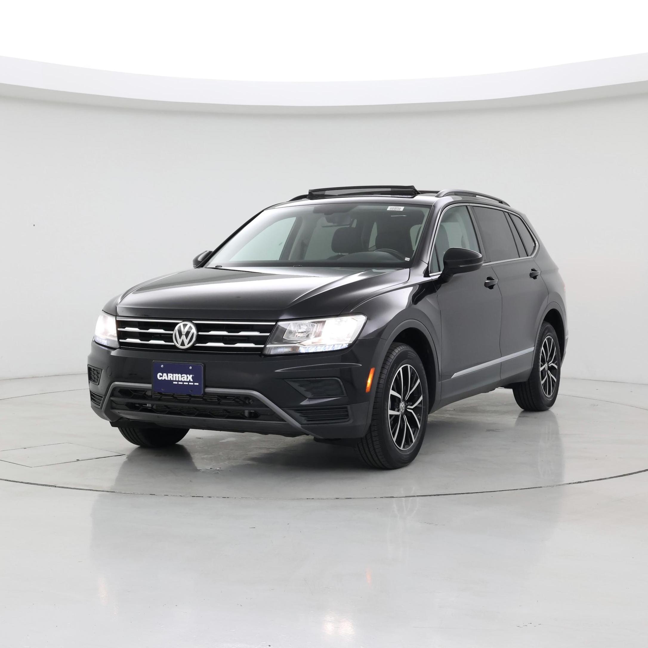 Thumbnail: 2021 Volkswagen Tiguan - 4