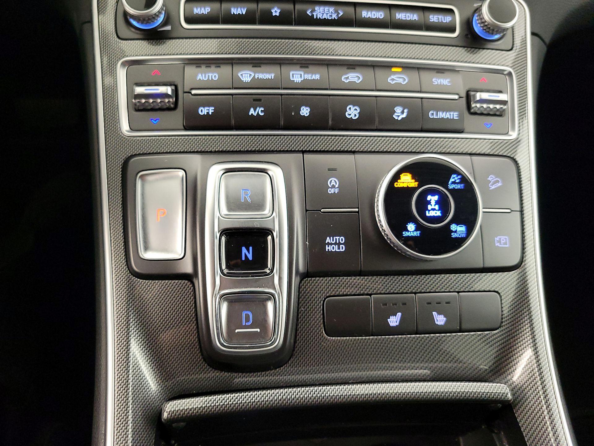 Thumbnail: 2023 Hyundai Santa Fe - 18