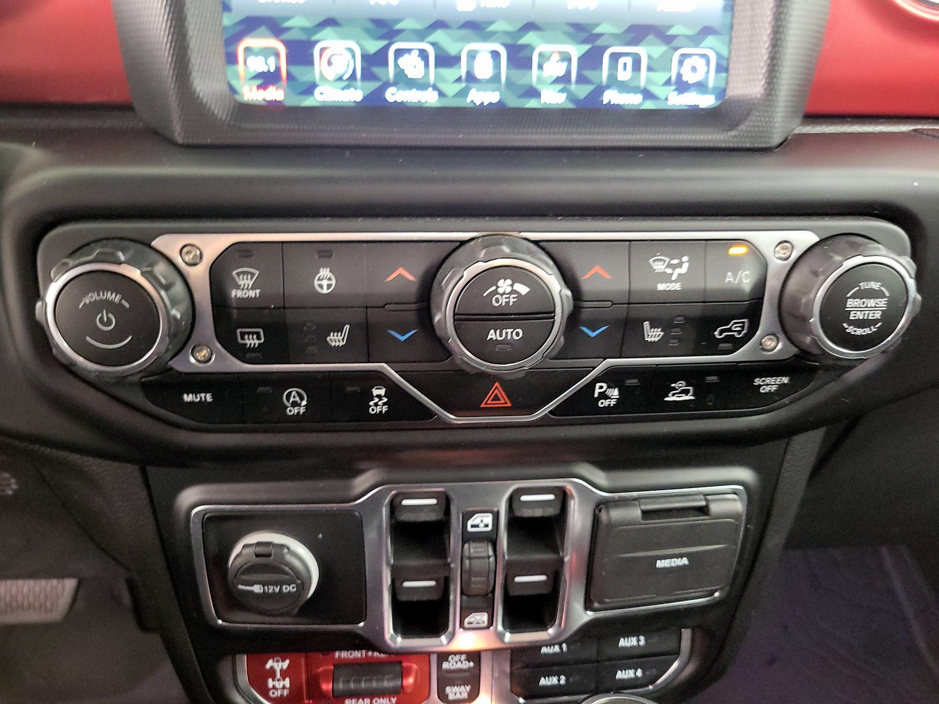 Thumbnail: 2021 Jeep Wrangler - 17