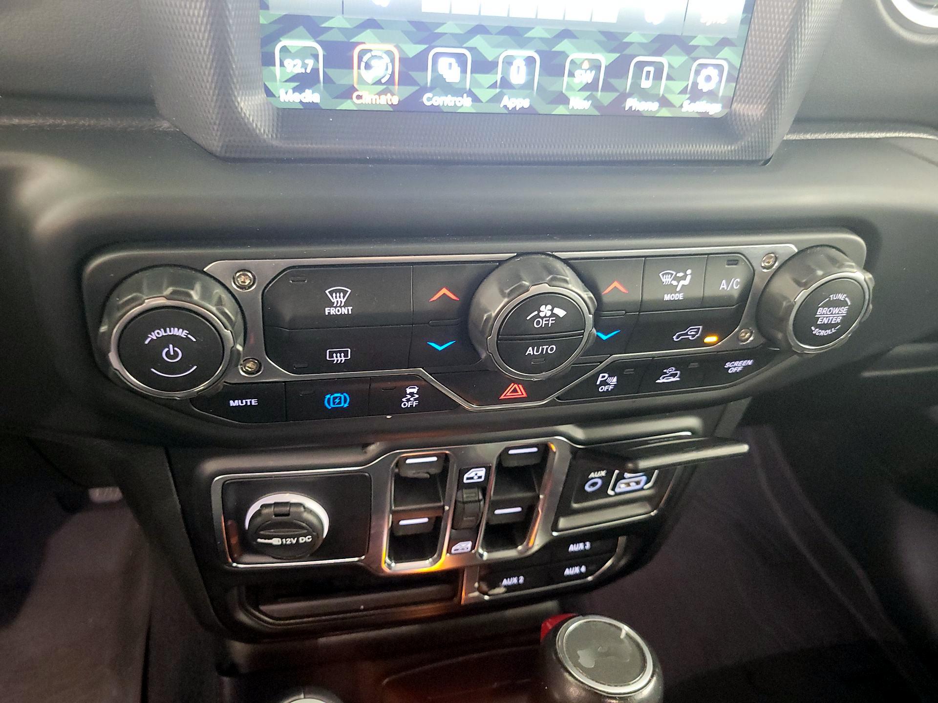 Thumbnail: 2023 Jeep Wrangler - 17