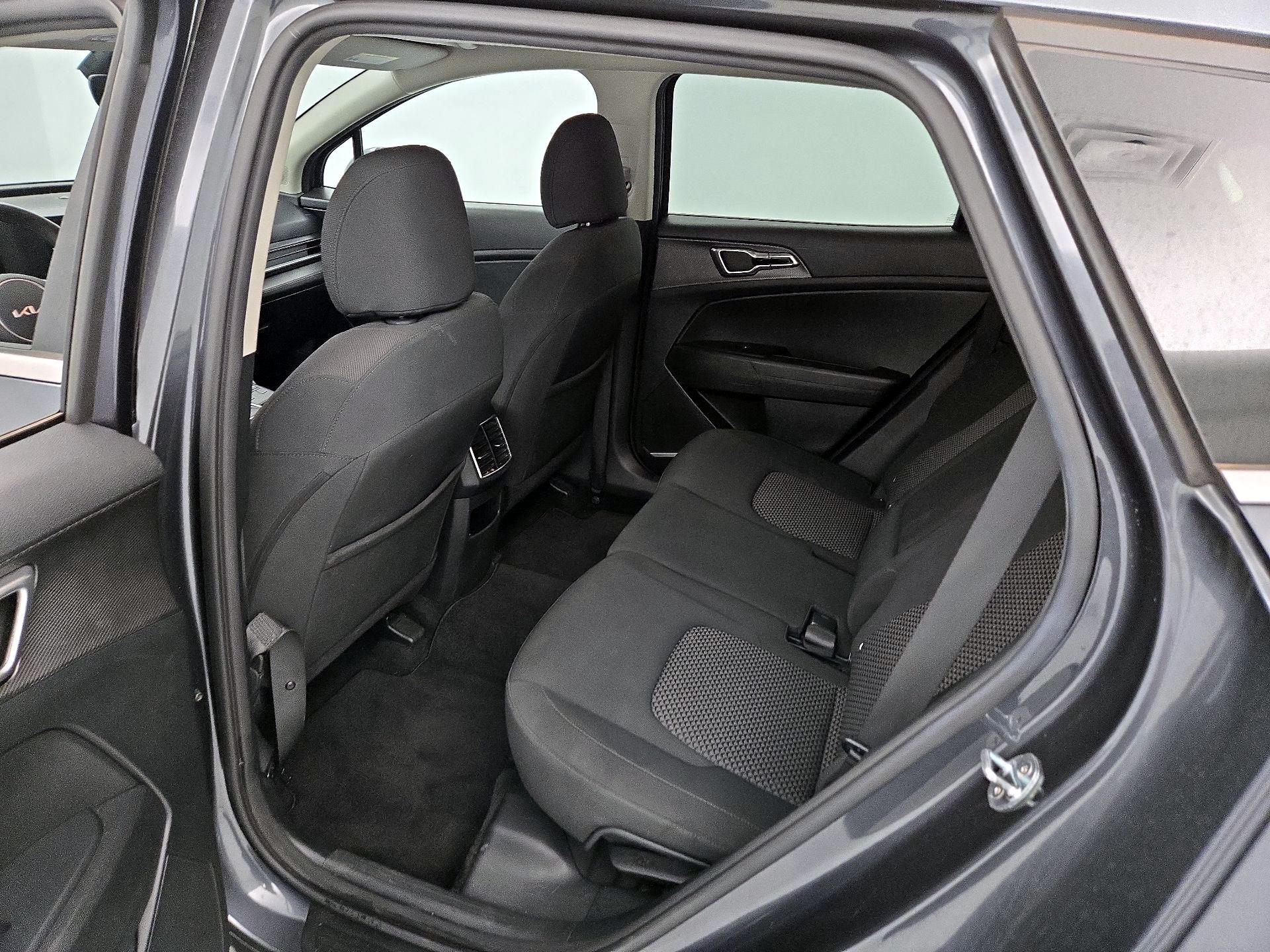 Thumbnail: 2023 Kia Sportage - 19