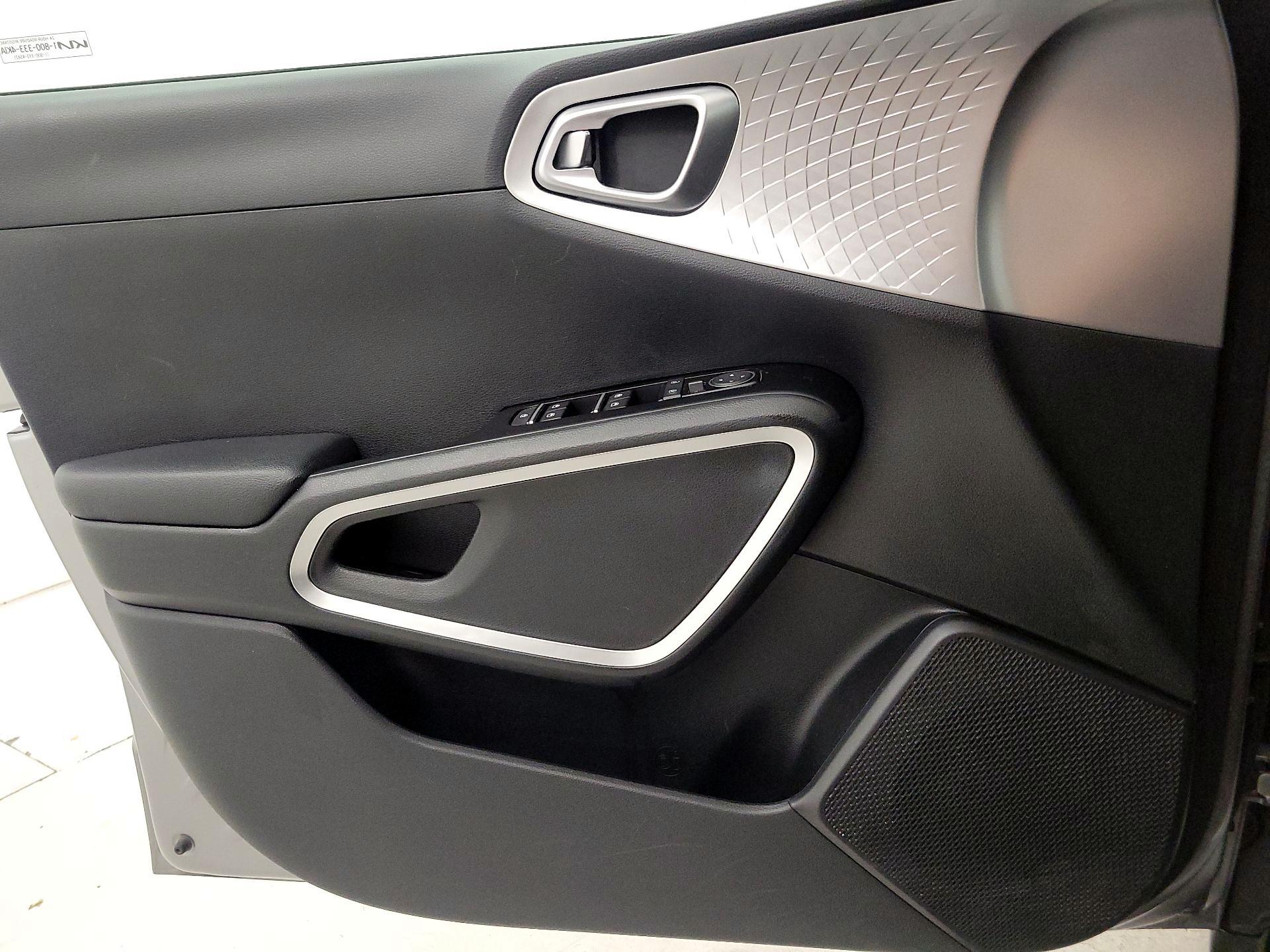 Thumbnail: 2023 Kia Soul - 12