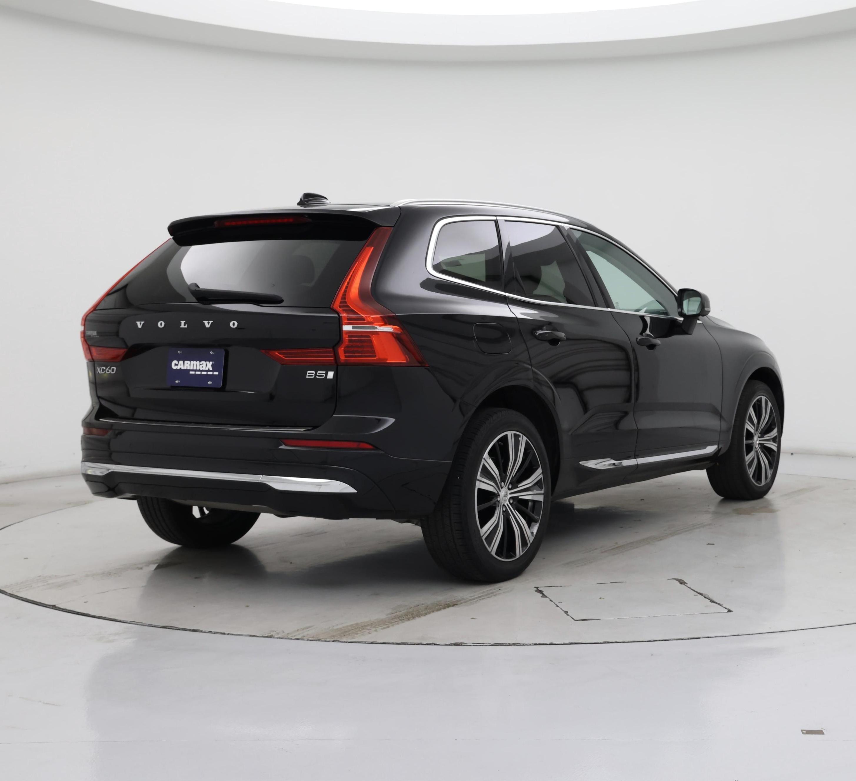 Thumbnail: 2023 Volvo XC60 - 8