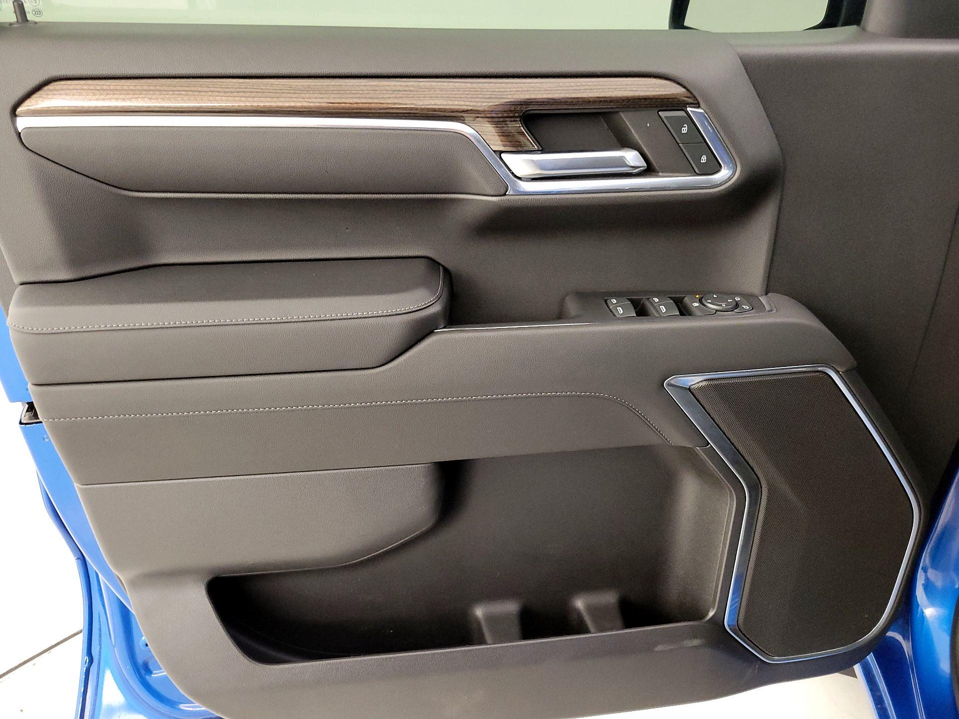 Thumbnail: 2023 Chevrolet Silverado 1500 - 12