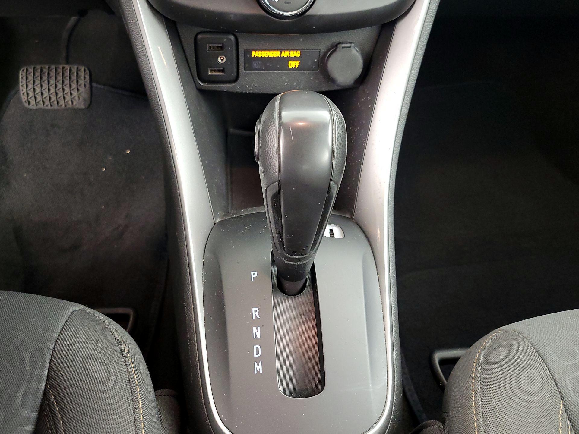 Thumbnail: 2021 Chevrolet Trax - 17