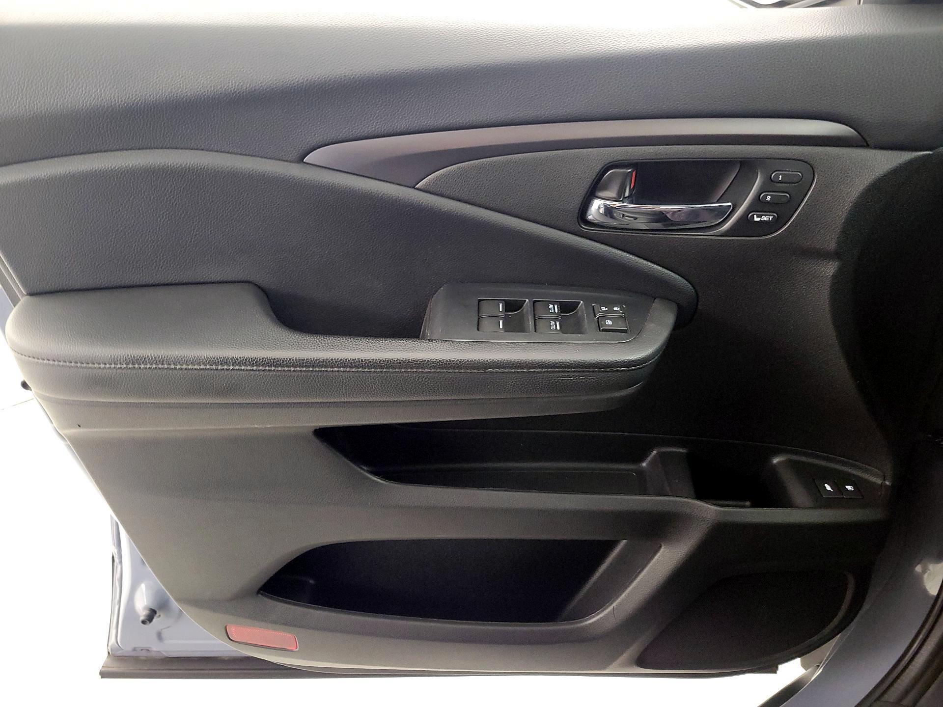 Thumbnail: 2022 Honda Pilot - 12