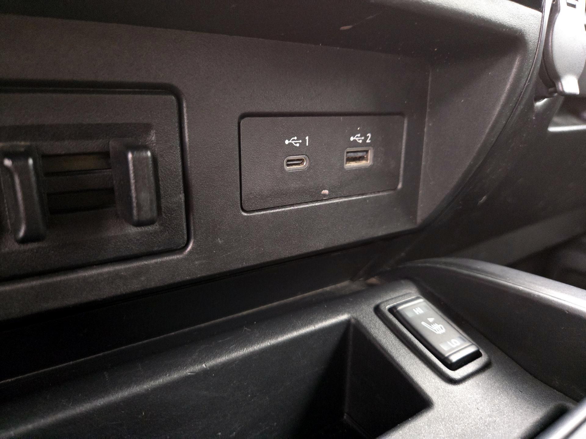 Thumbnail: 2020 Nissan Titan - 19