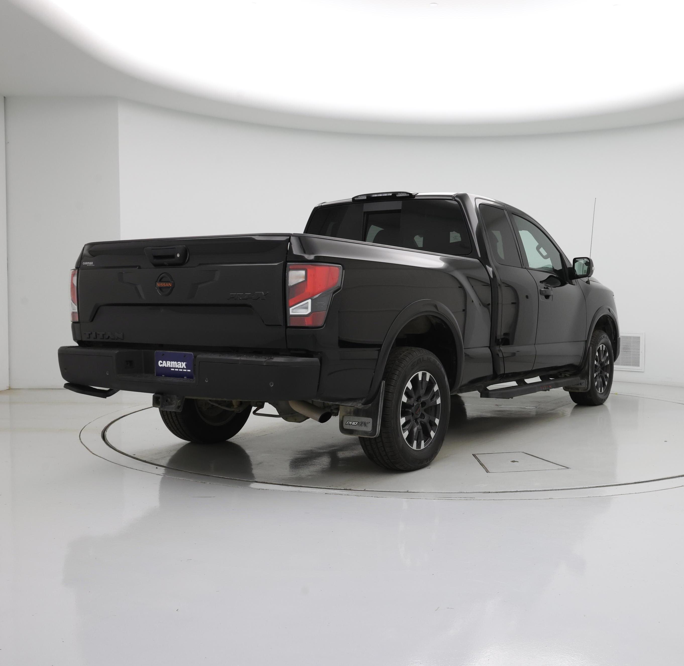 Thumbnail: 2020 Nissan Titan - 8