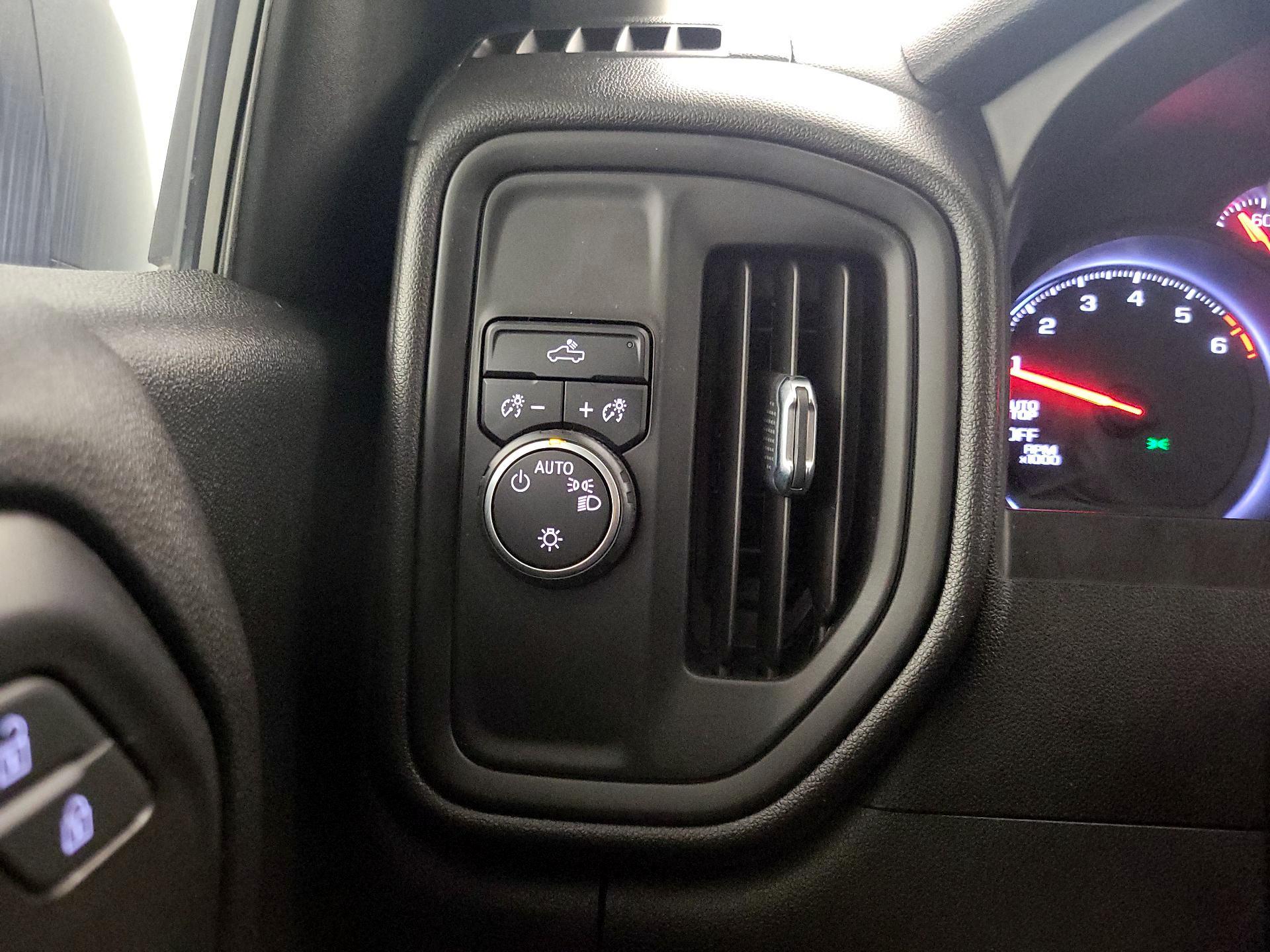 Thumbnail: 2021 Chevrolet Silverado 1500 - 13