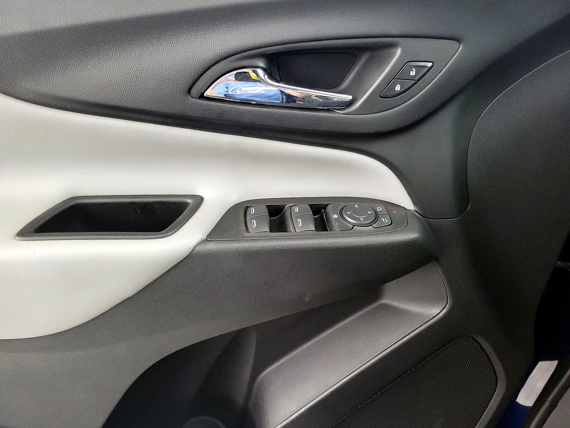Thumbnail: 2022 Chevrolet Equinox - 12