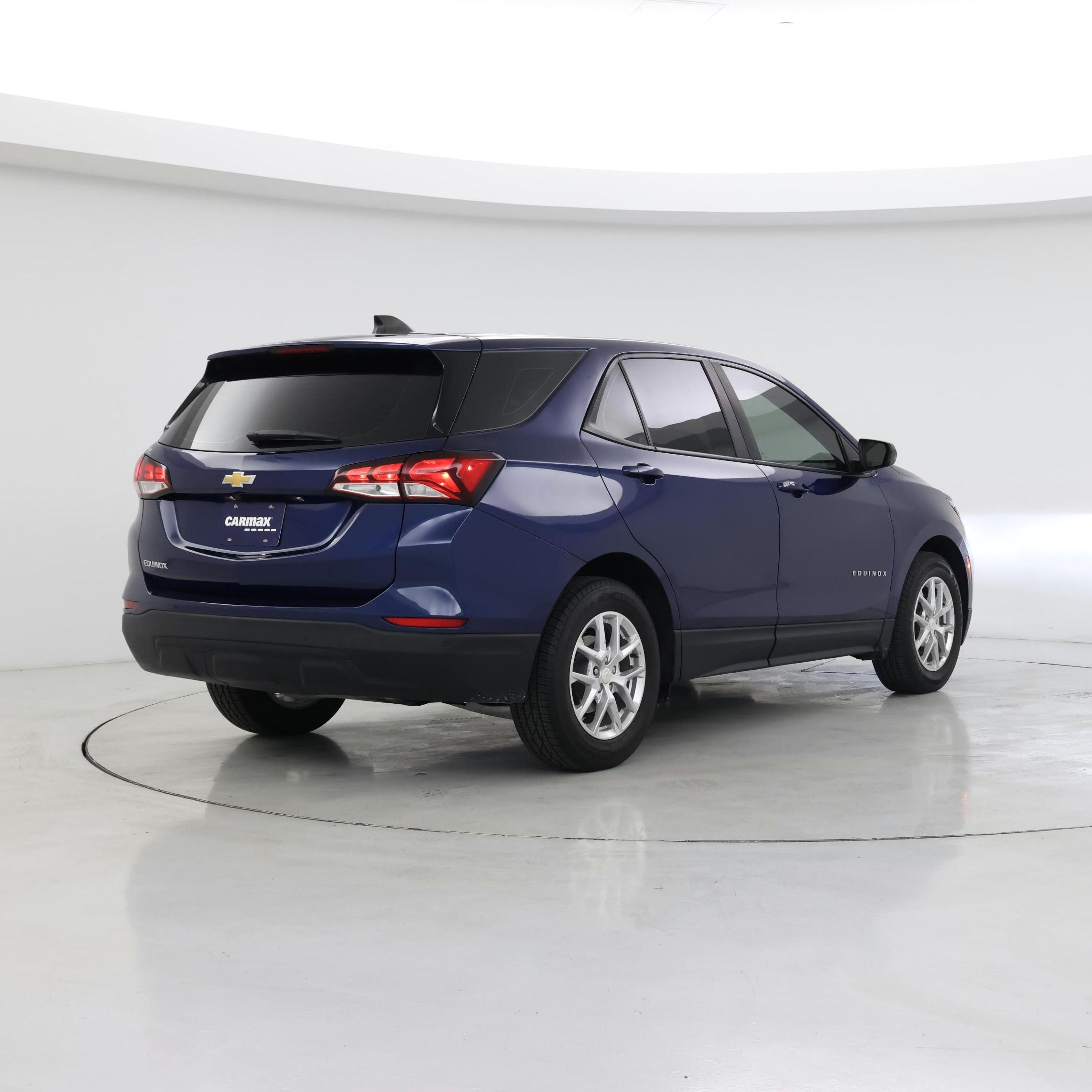 Thumbnail: 2022 Chevrolet Equinox - 8