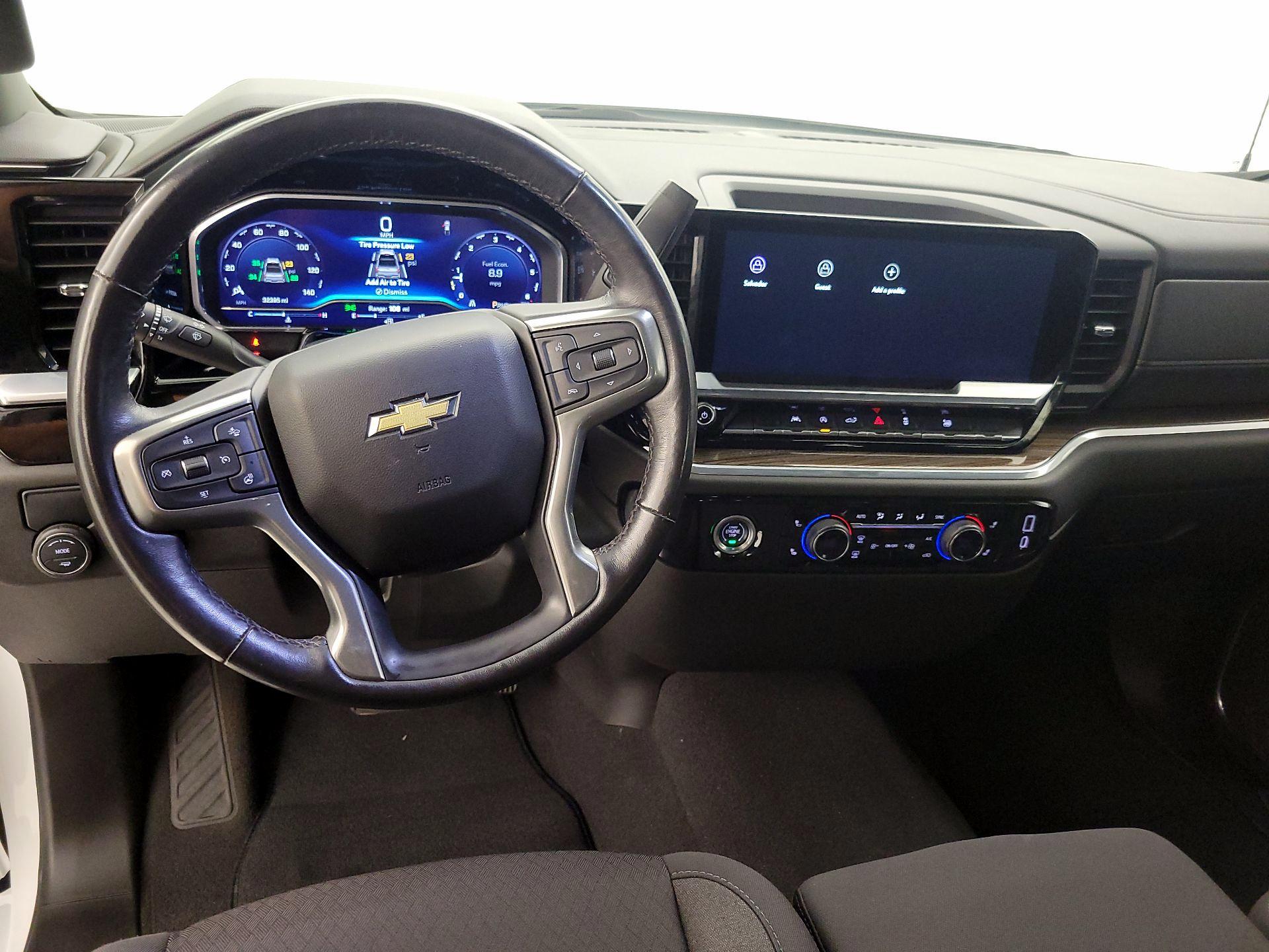 Thumbnail: 2022 Chevrolet Silverado 1500 - 9
