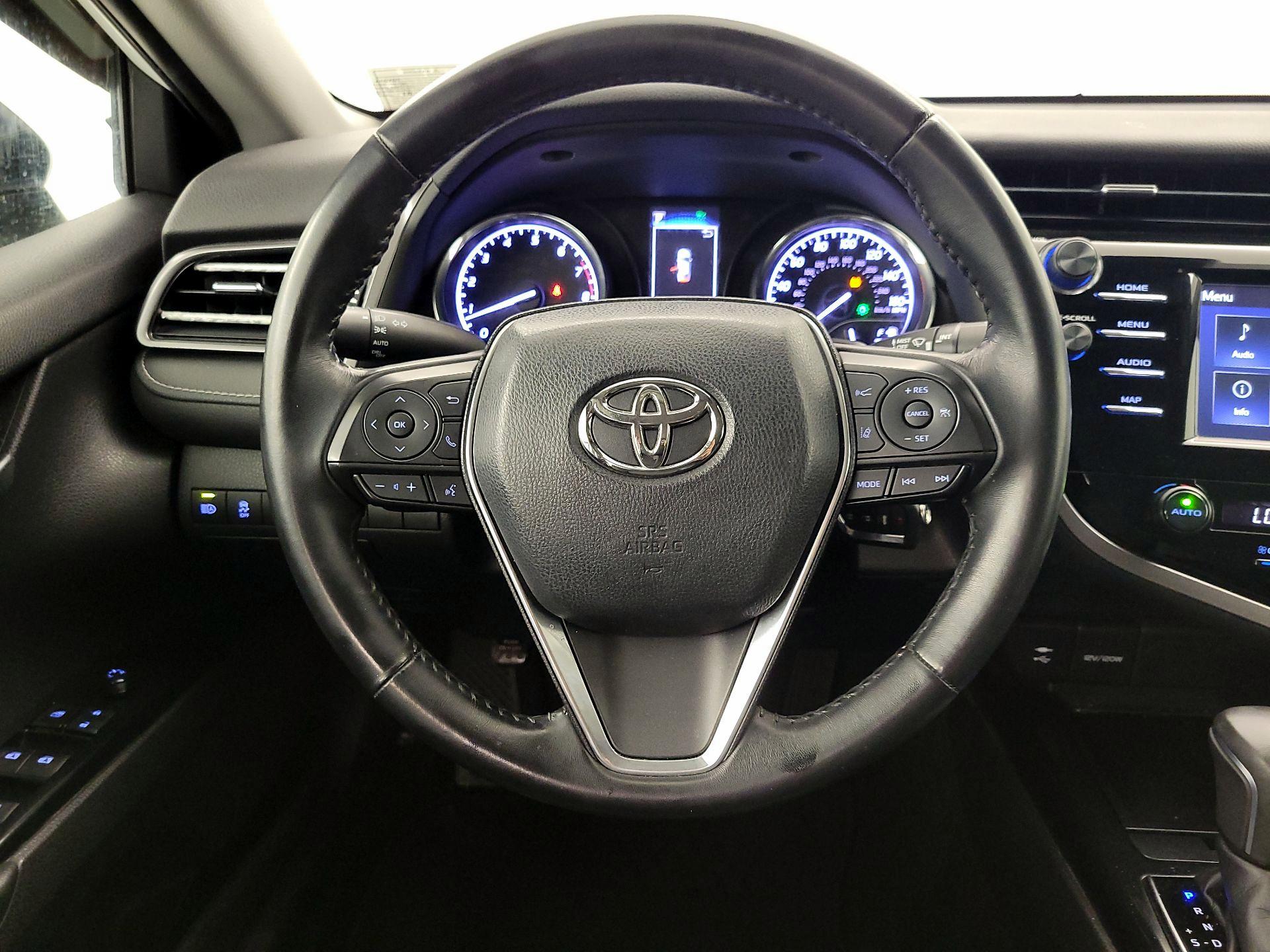 Thumbnail: 2019 Toyota Camry - 10
