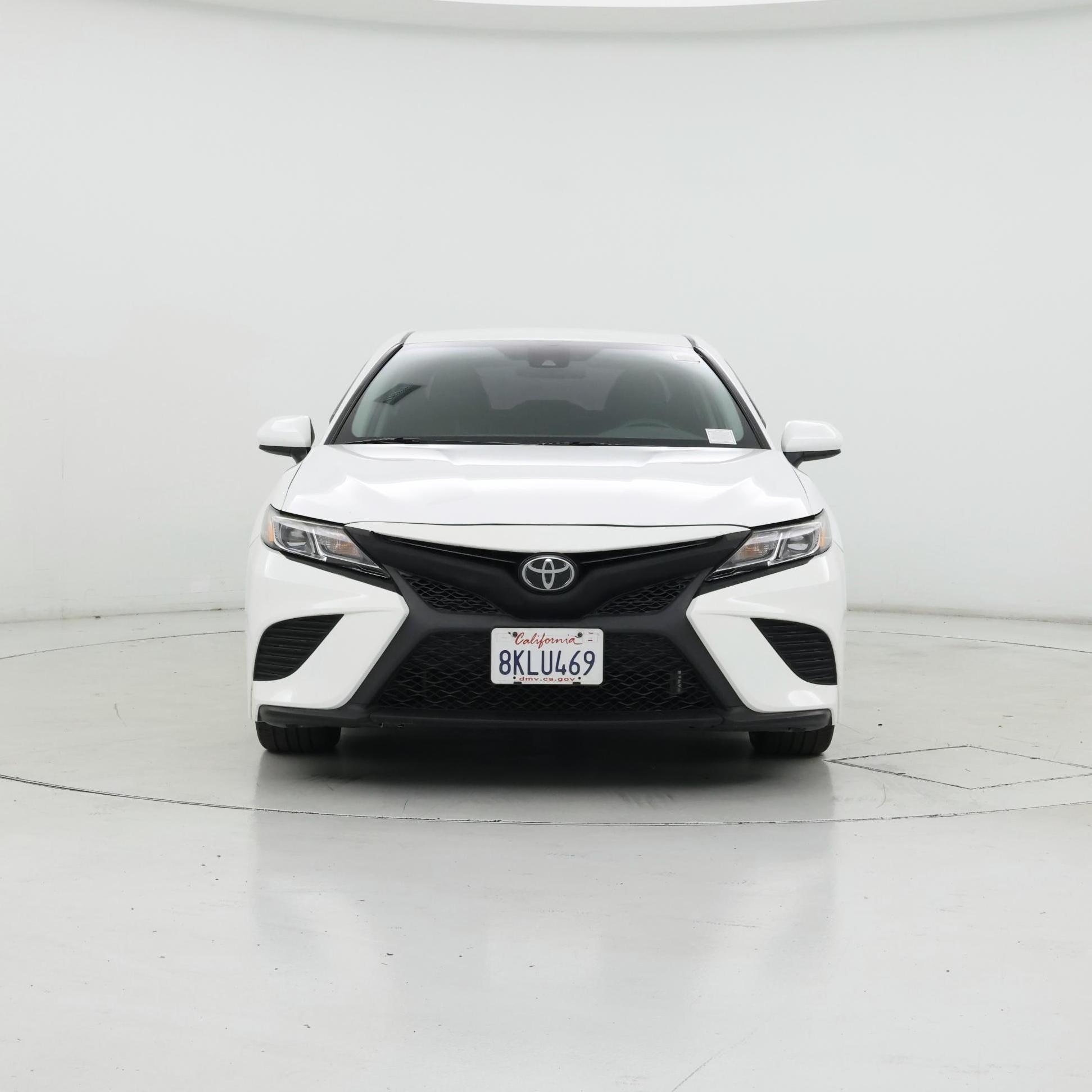 Thumbnail: 2019 Toyota Camry - 5