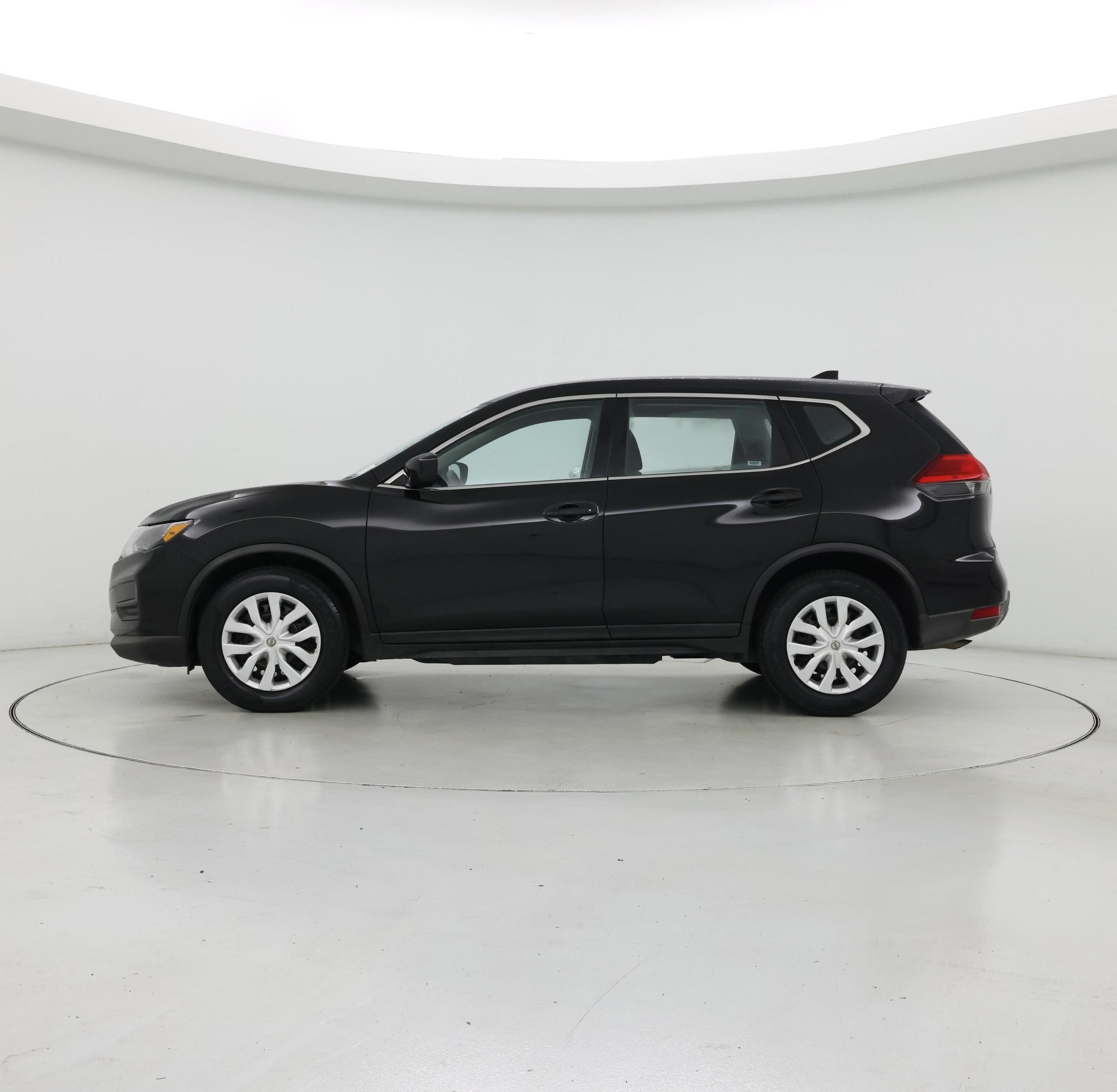 Thumbnail: 2017 Nissan Rogue - 3