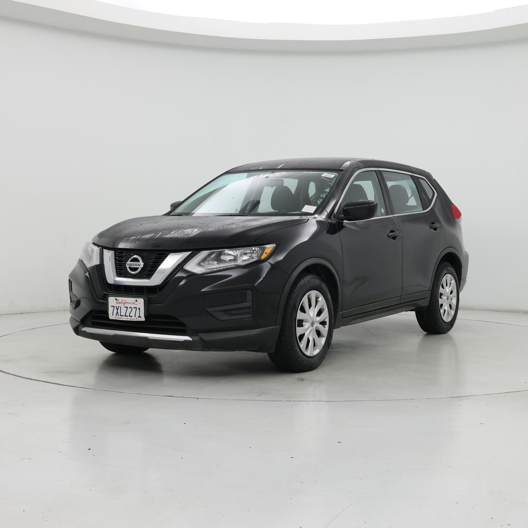 Thumbnail: 2017 Nissan Rogue - 4
