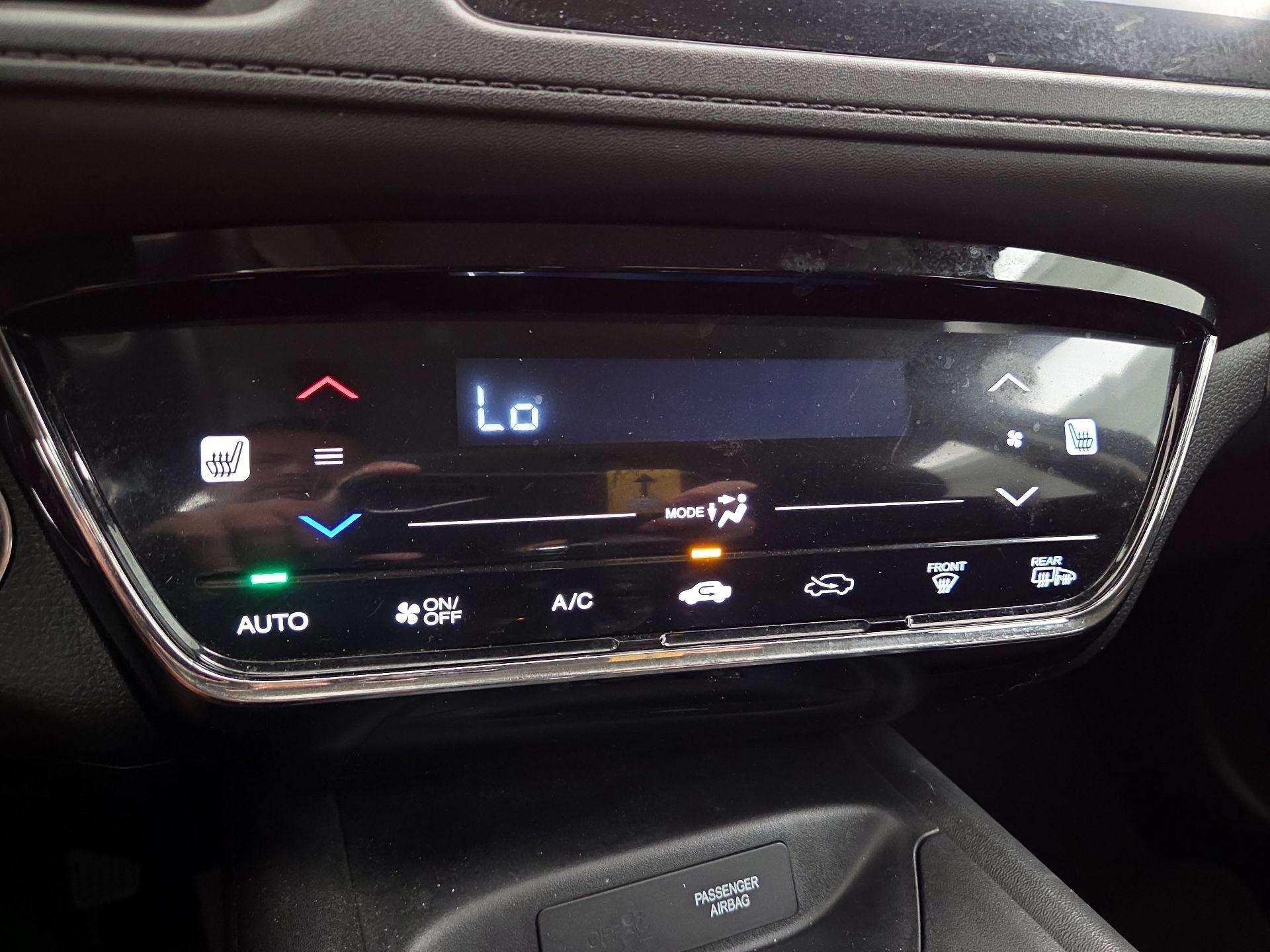 Thumbnail: 2016 Honda HR-V - 16