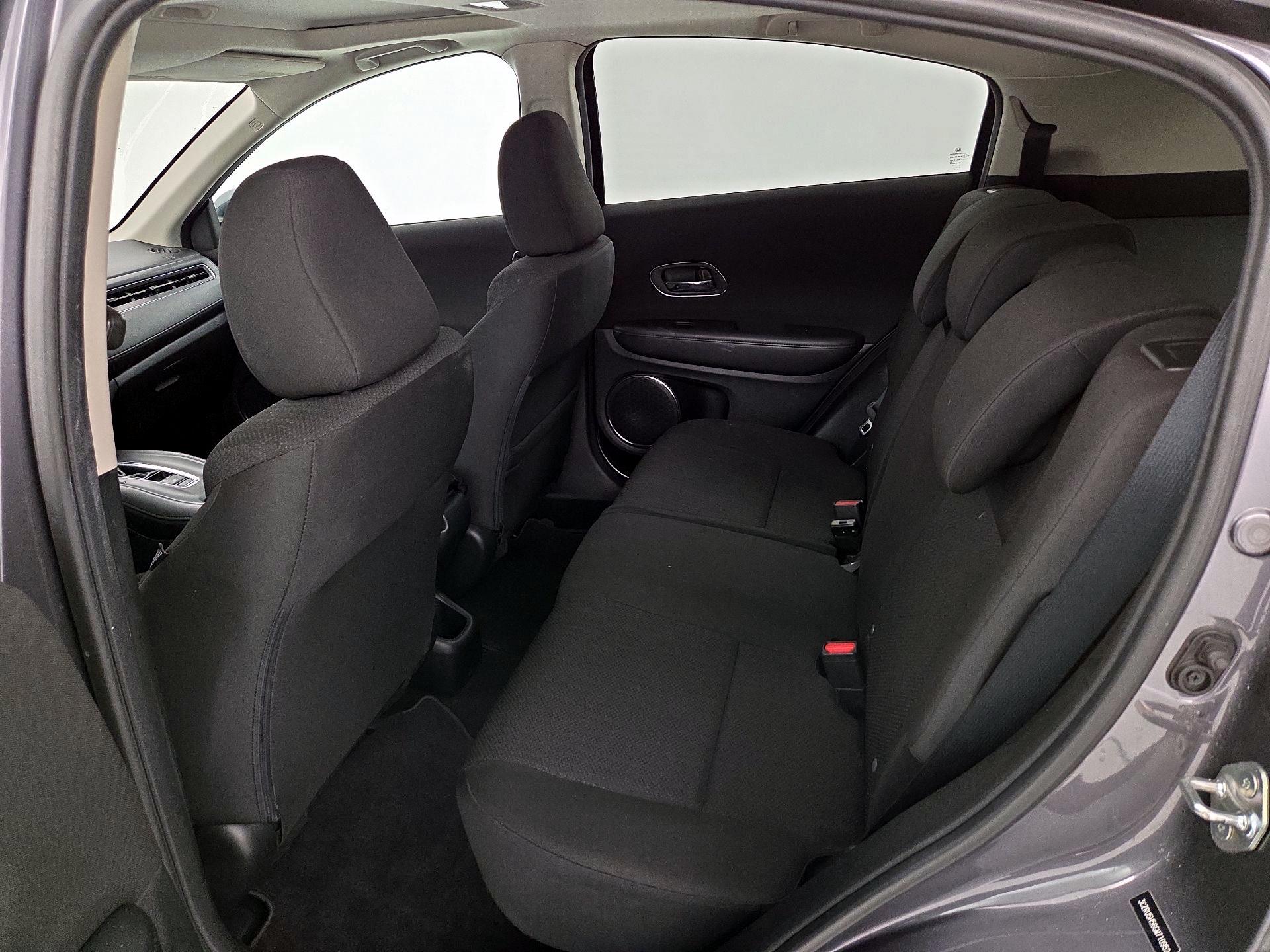 Thumbnail: 2016 Honda HR-V - 20