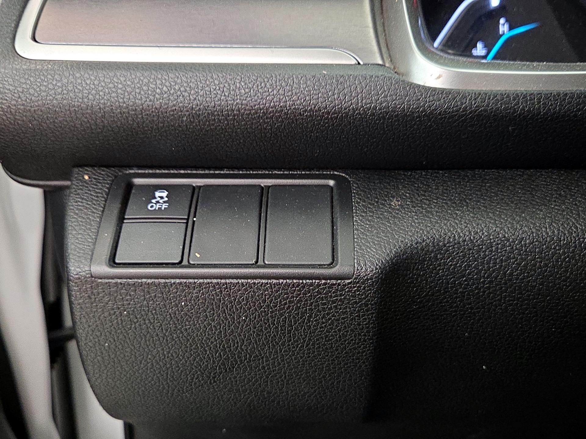 Thumbnail: 2016 Honda Civic - 13