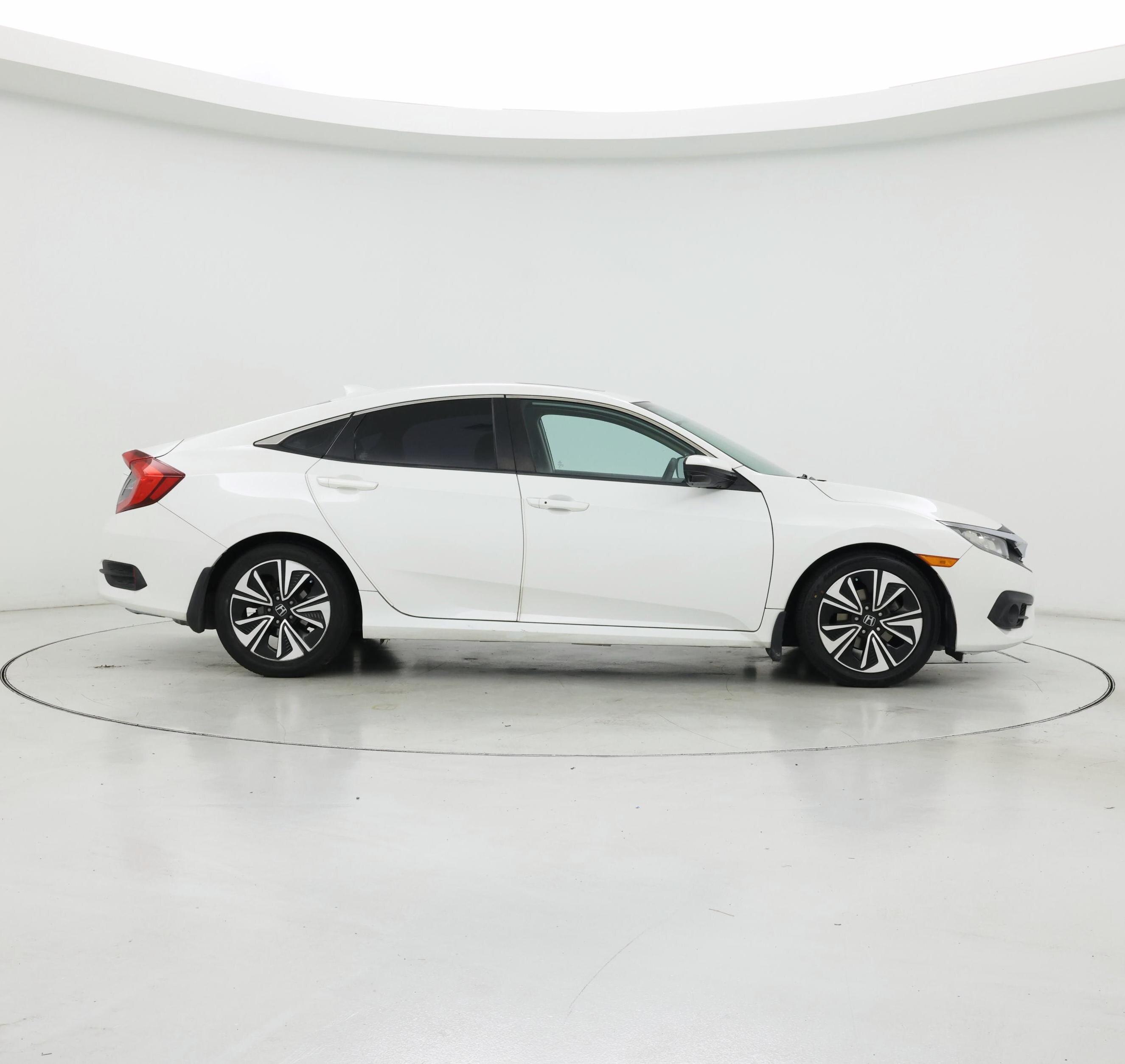 Thumbnail: 2016 Honda Civic - 7