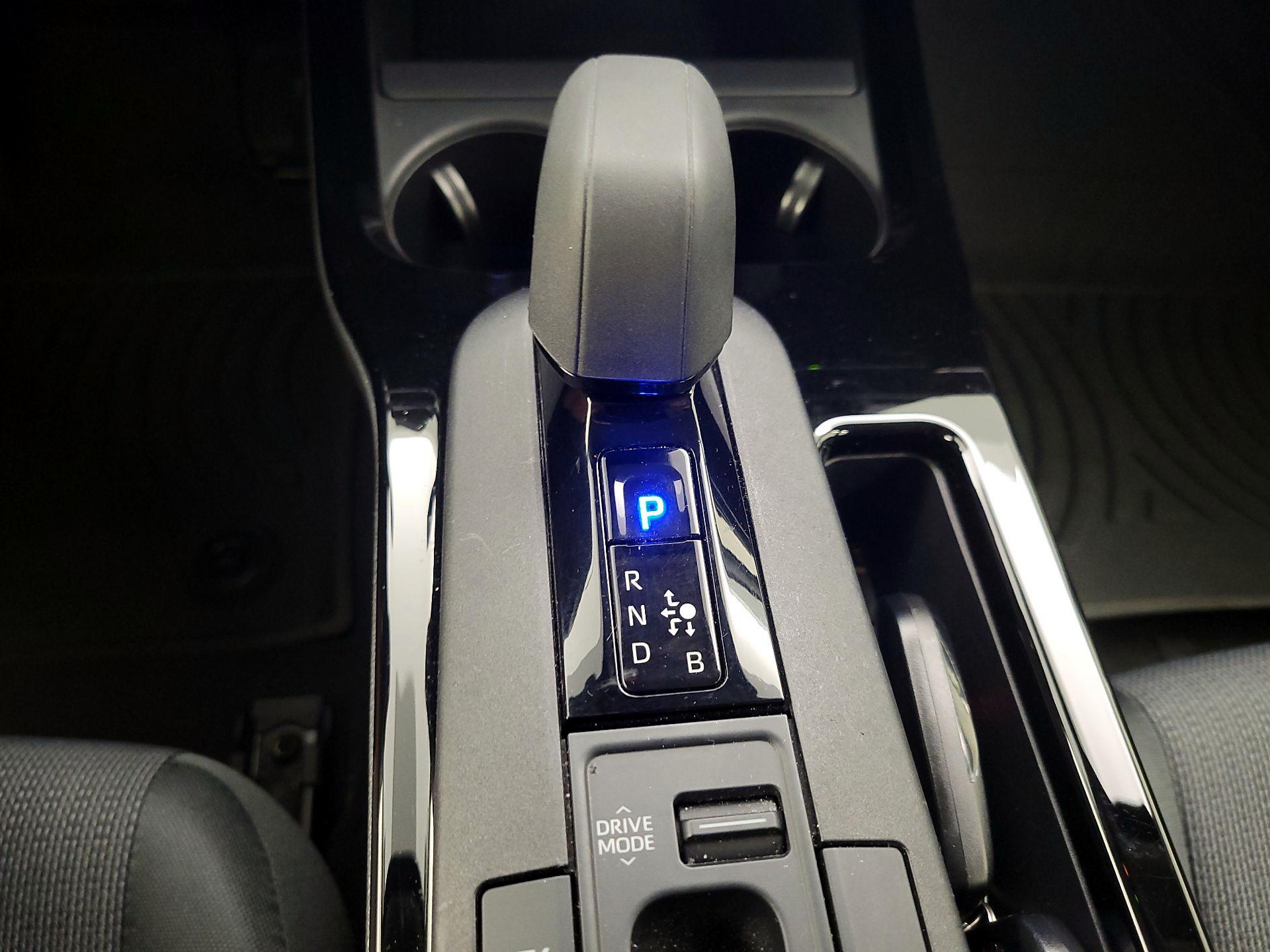 Thumbnail: 2024 Toyota Prius - 17