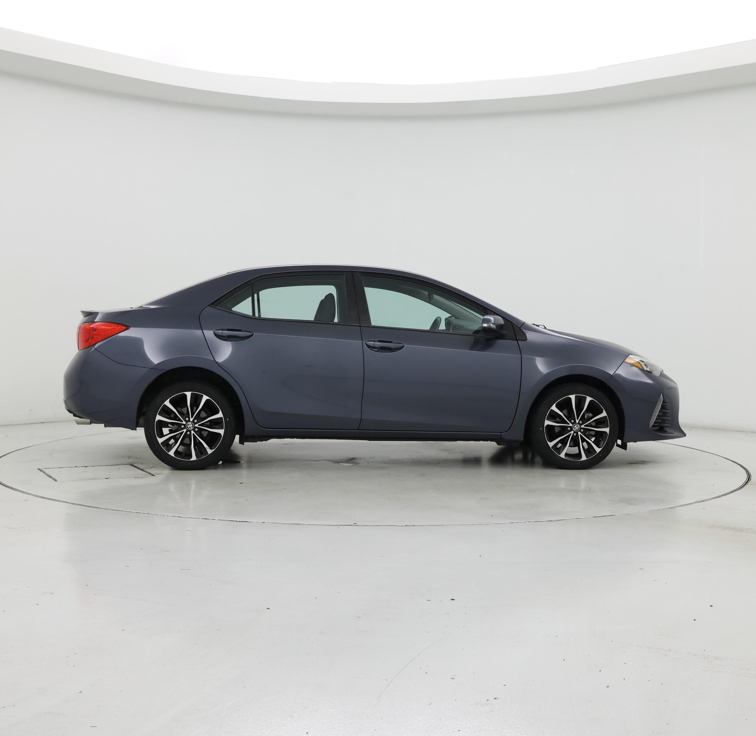 Thumbnail: 2017 Toyota Corolla - 7