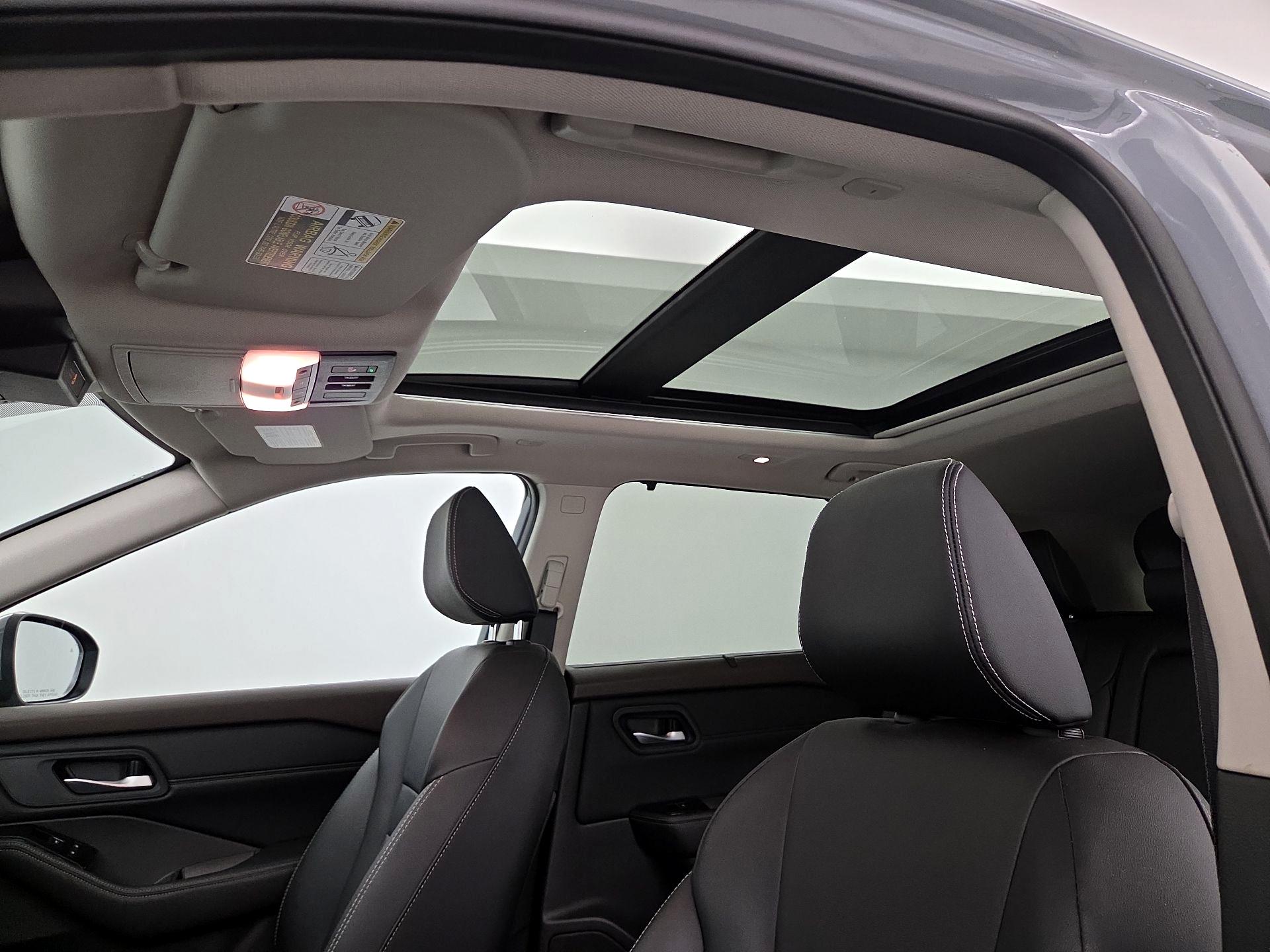 Thumbnail: 2023 Nissan Rogue - 20
