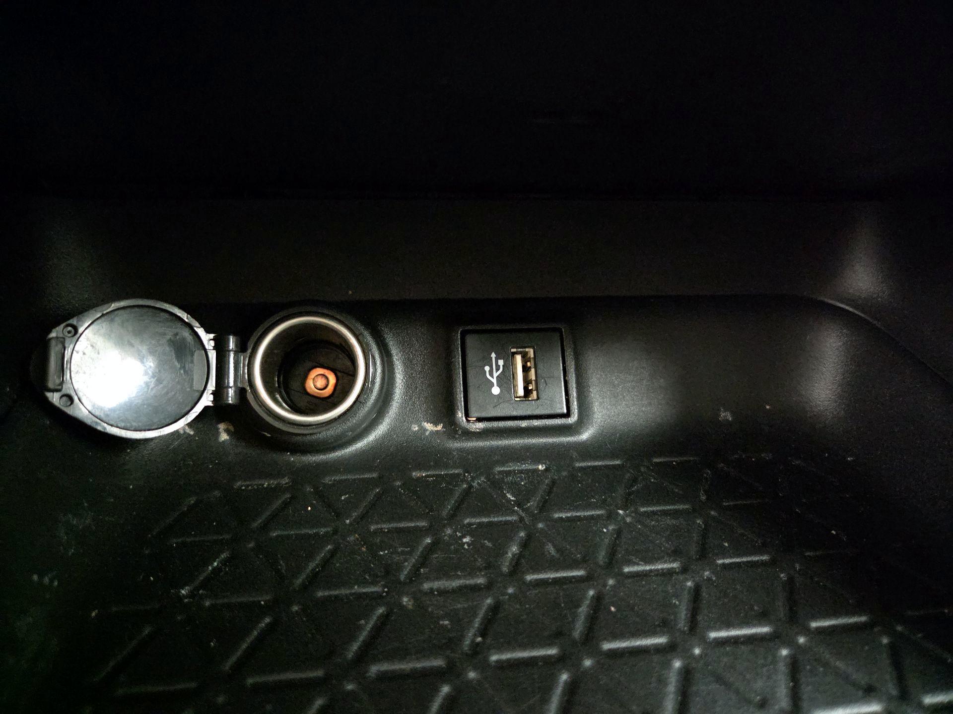 Thumbnail: 2023 Toyota RAV4 - 18