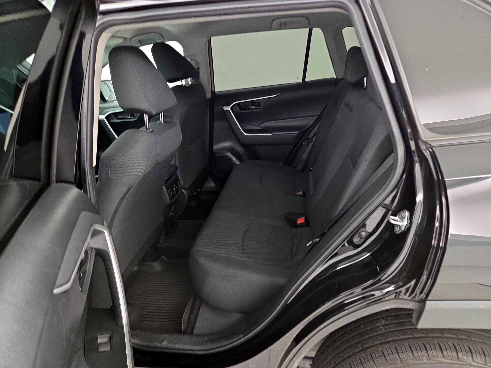 Thumbnail: 2023 Toyota RAV4 - 19