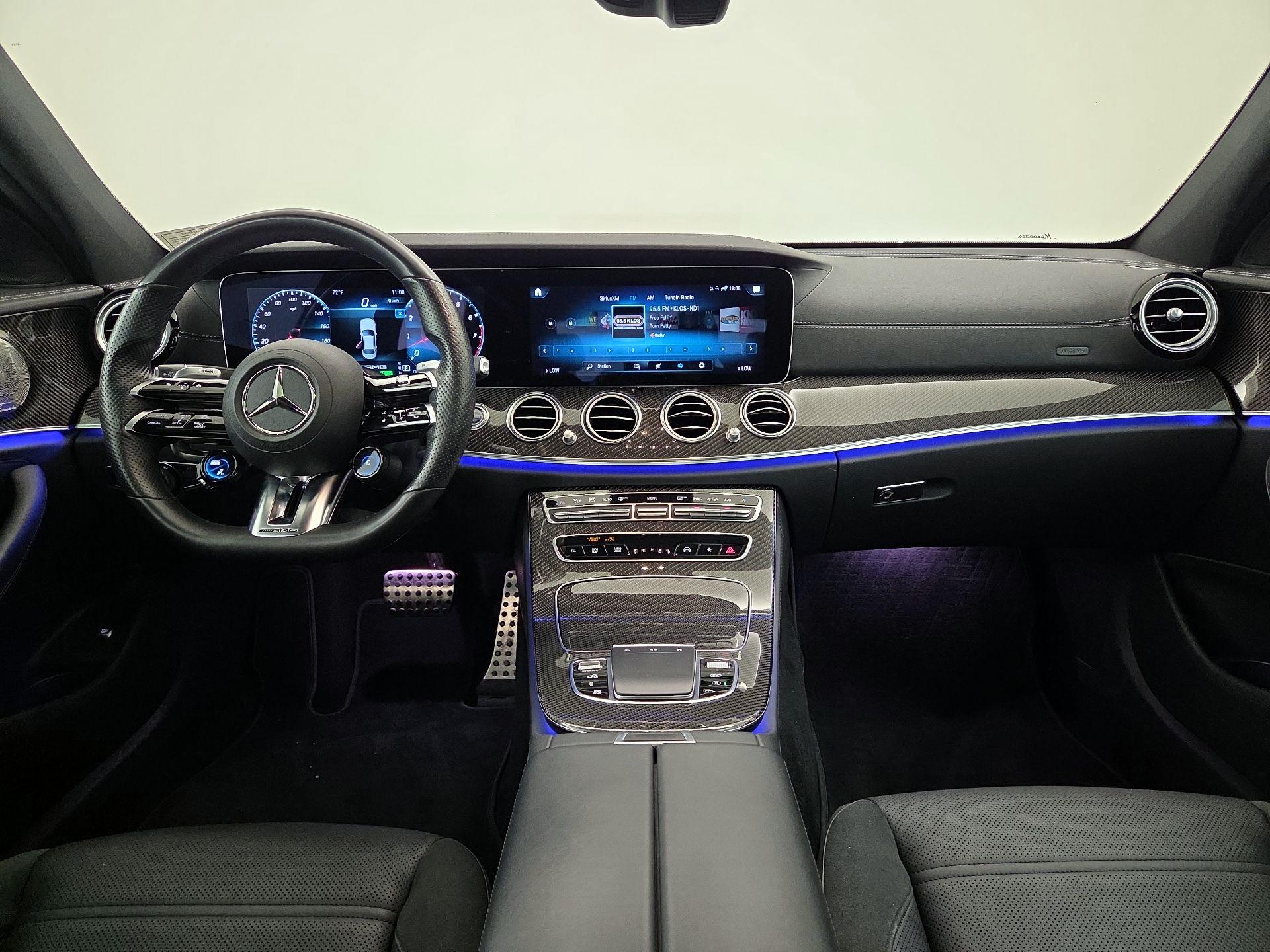 Thumbnail: 2022 Mercedes-Benz E-Class - 9