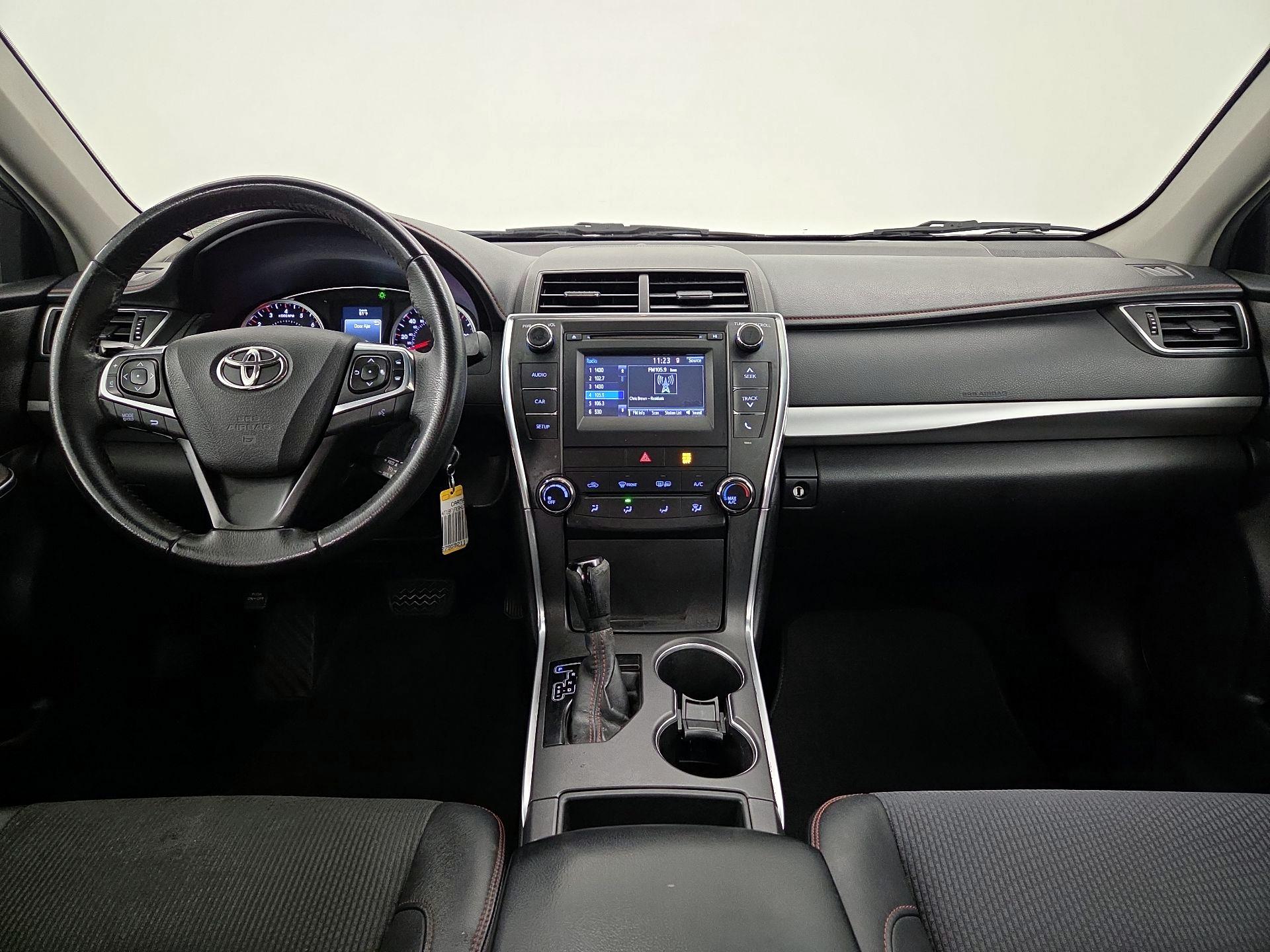 Thumbnail: 2017 Toyota Camry - 9
