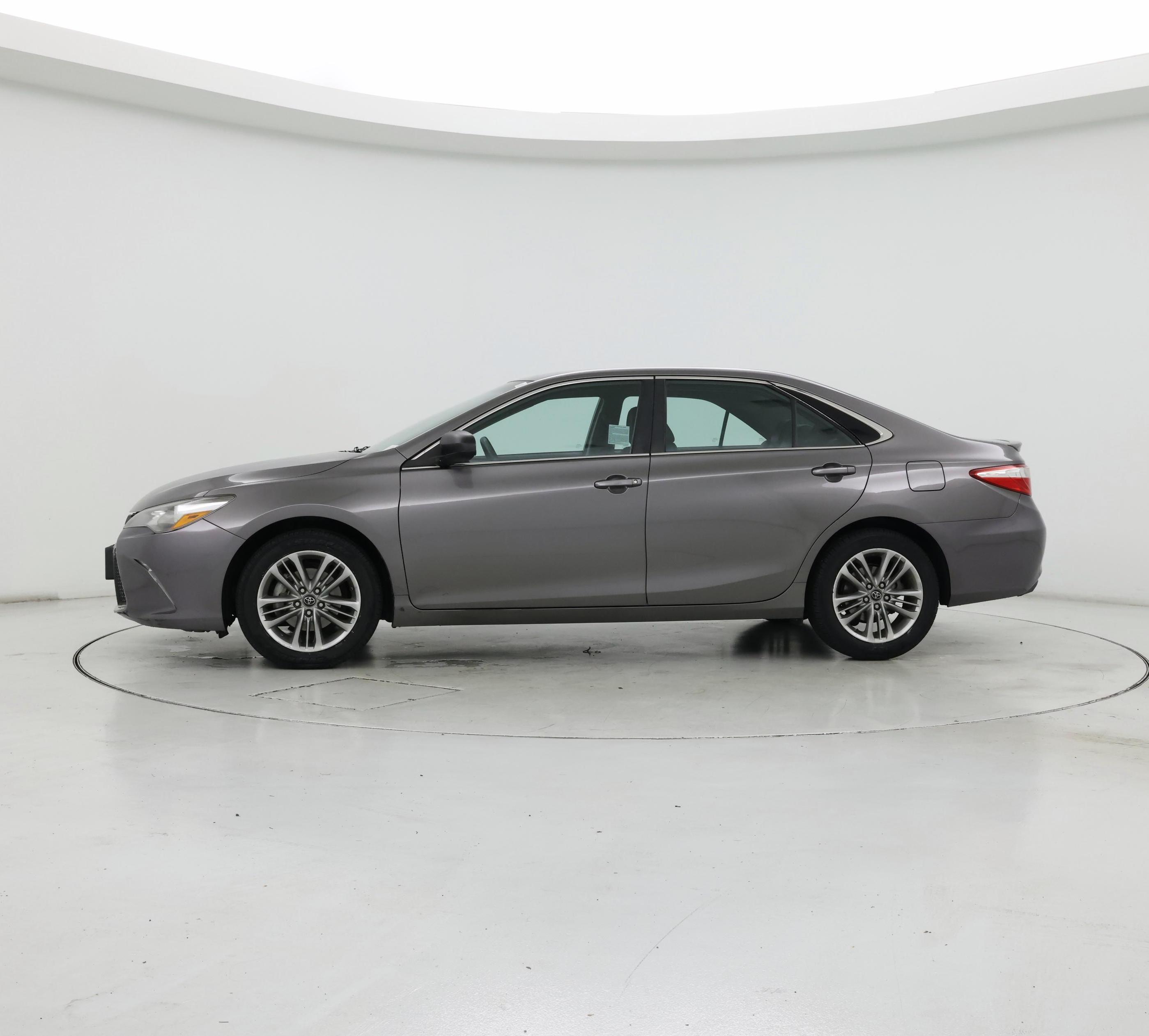 Thumbnail: 2017 Toyota Camry - 3