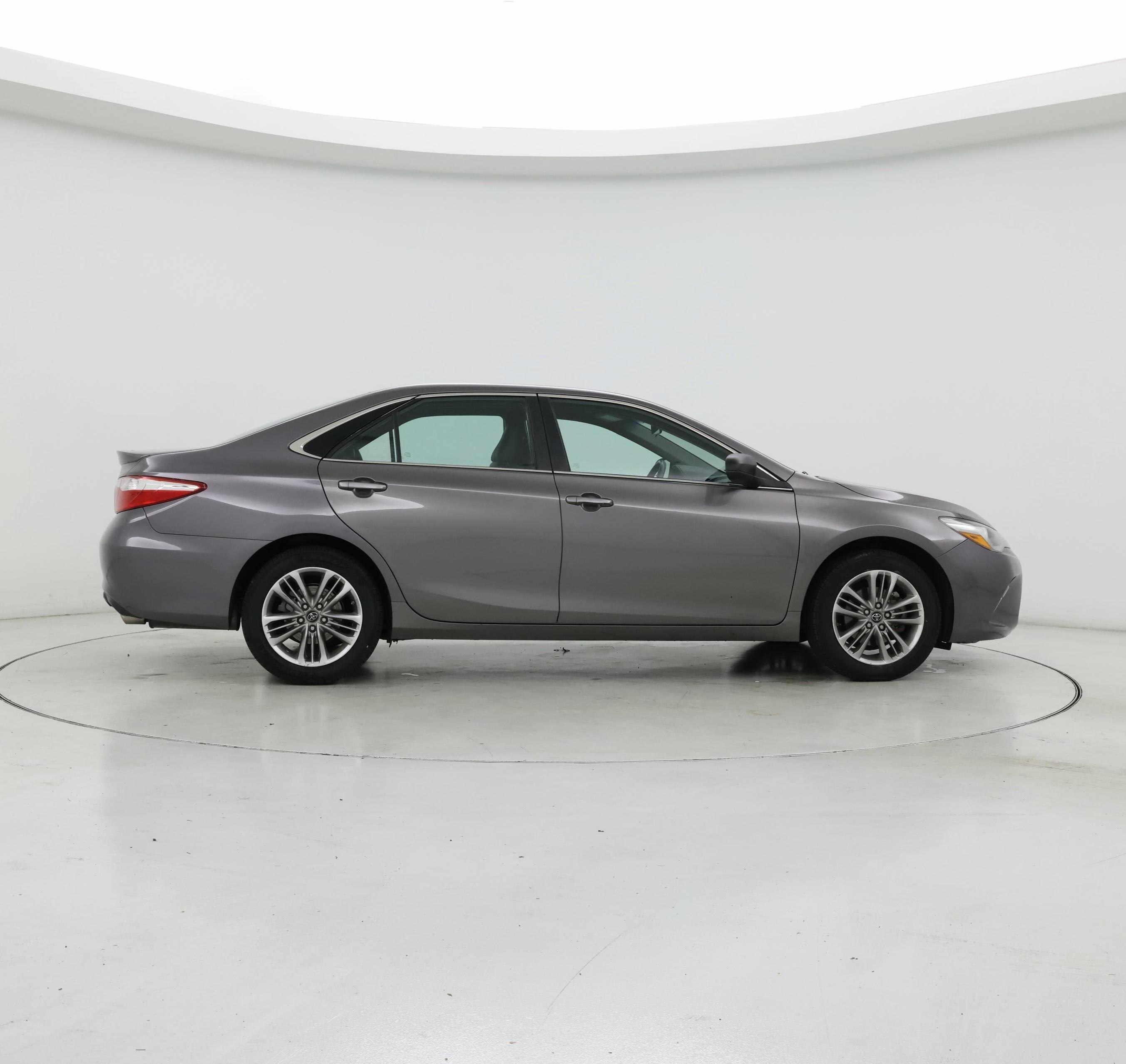Thumbnail: 2017 Toyota Camry - 7