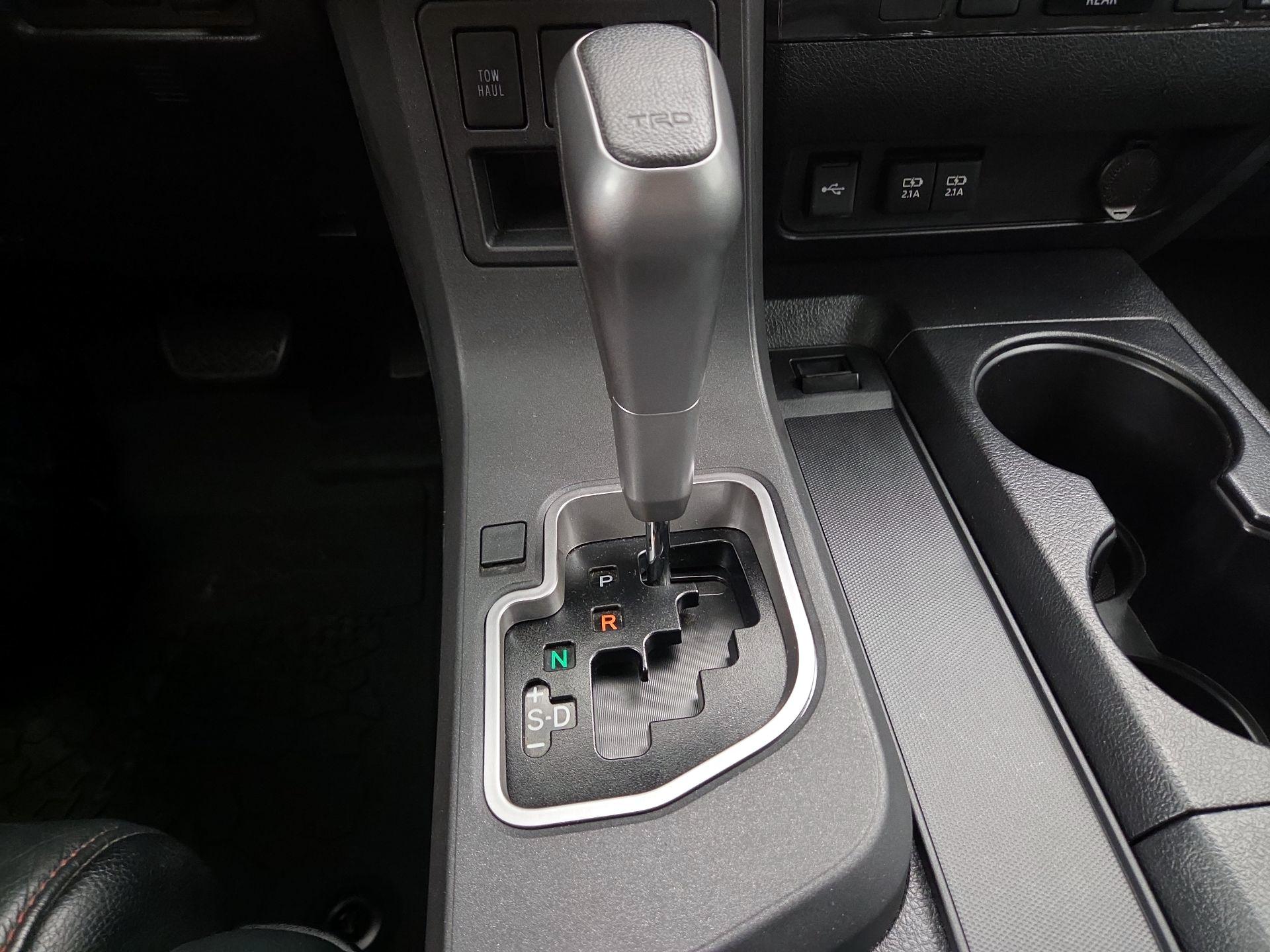 Thumbnail: 2021 Toyota Sequoia - 18