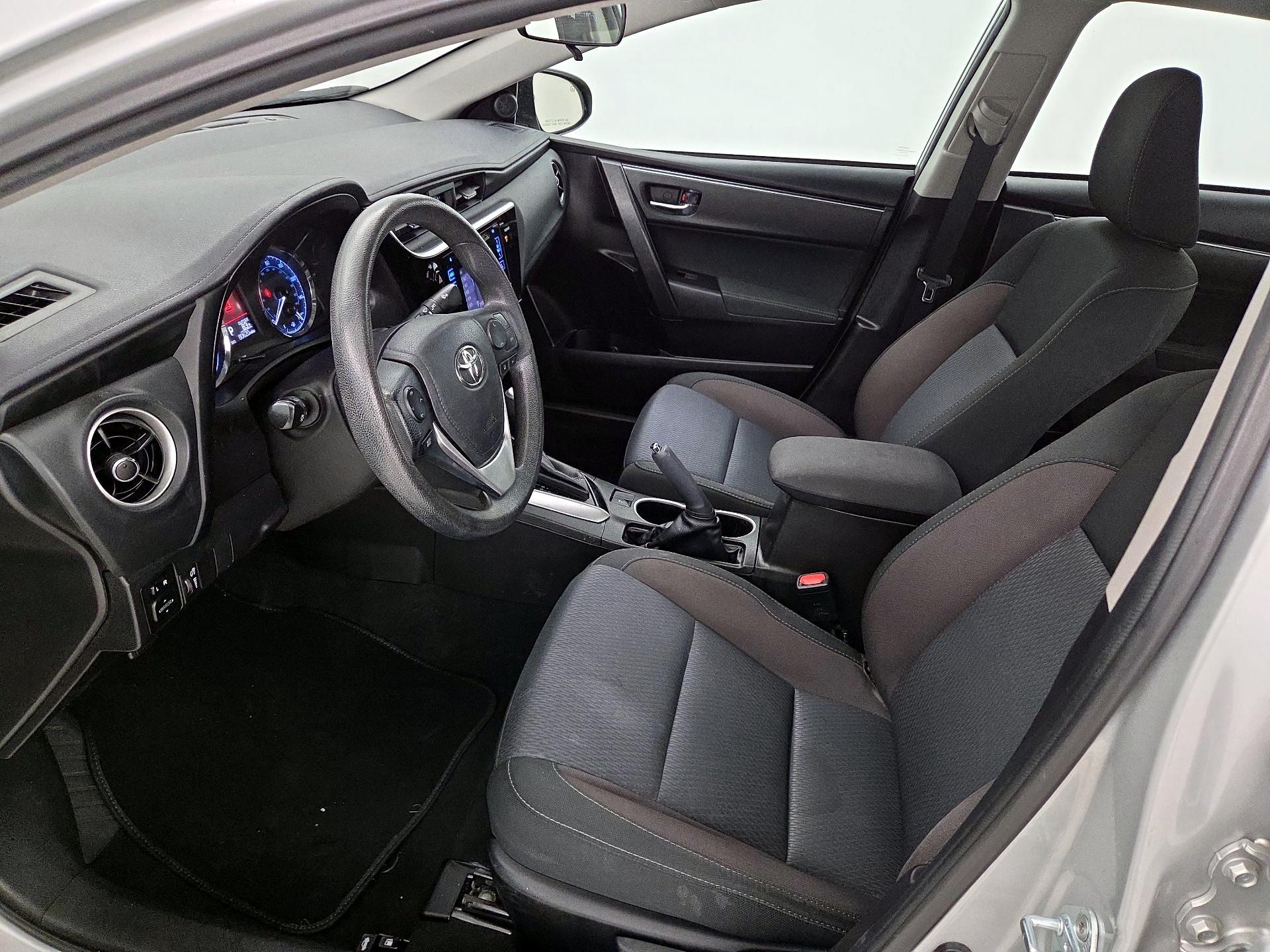 Thumbnail: 2017 Toyota Corolla - 11