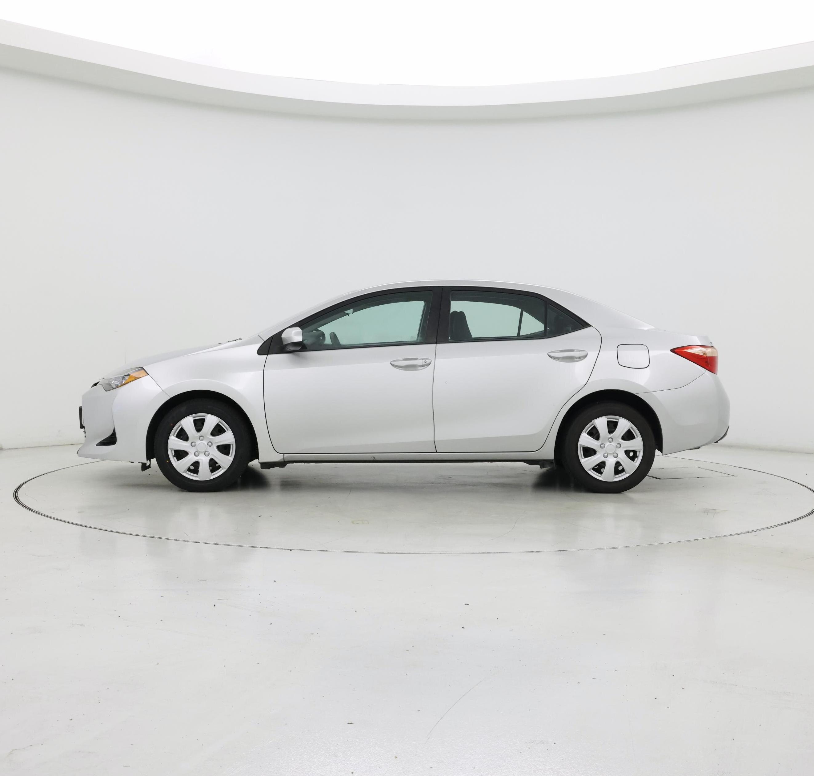 Thumbnail: 2017 Toyota Corolla - 3
