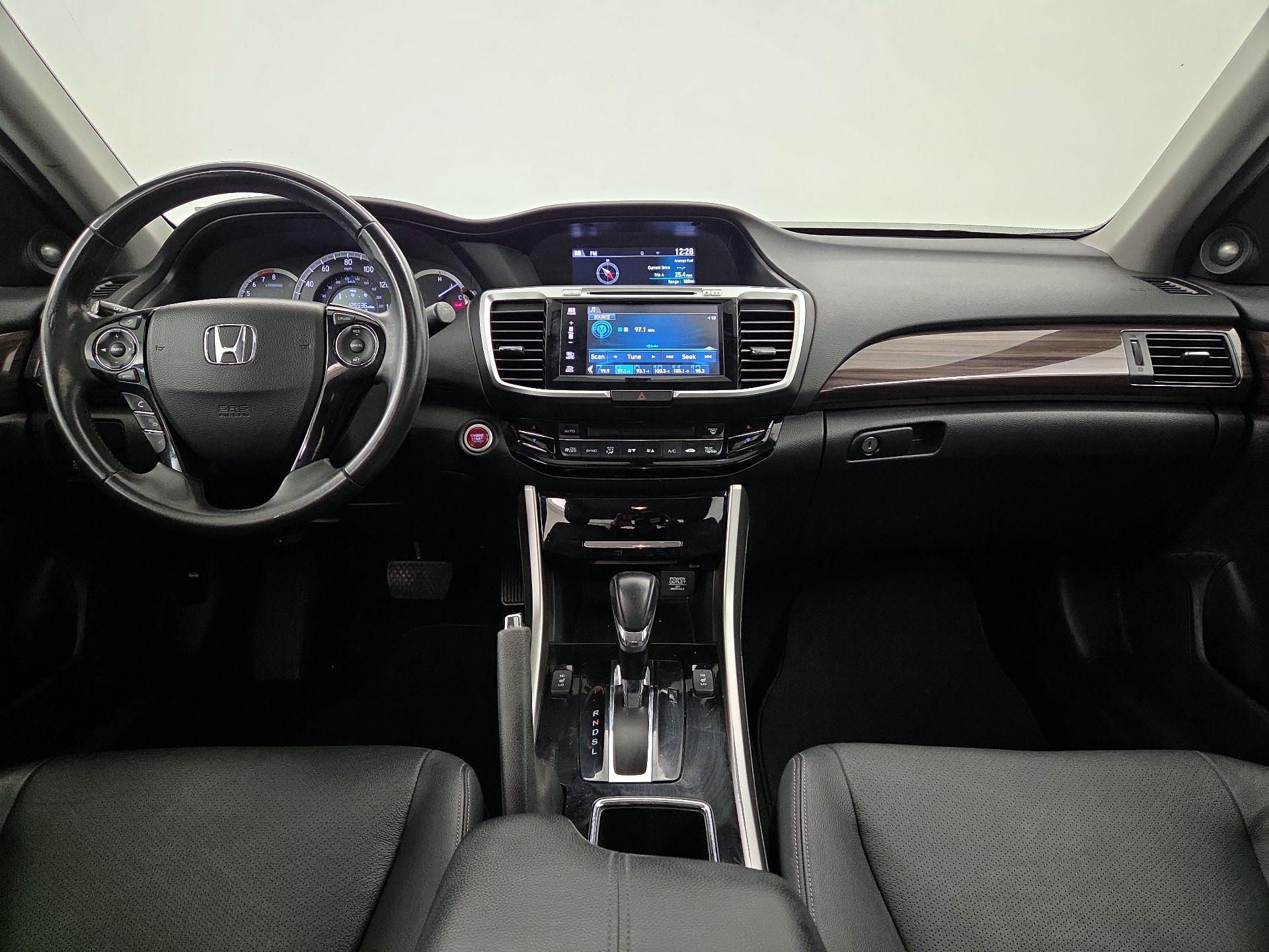 Thumbnail: 2017 Honda Accord - 9