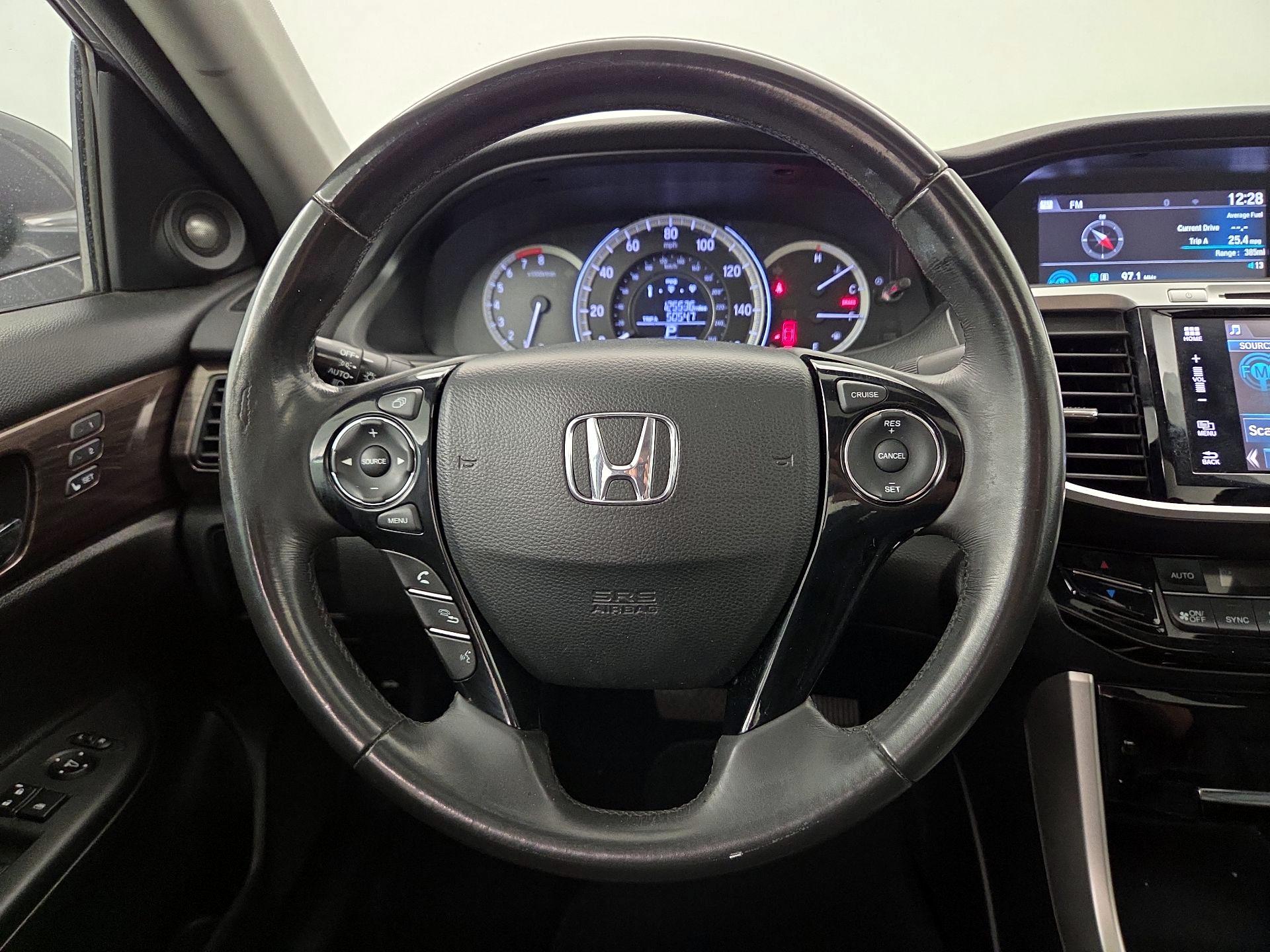 Thumbnail: 2017 Honda Accord - 10