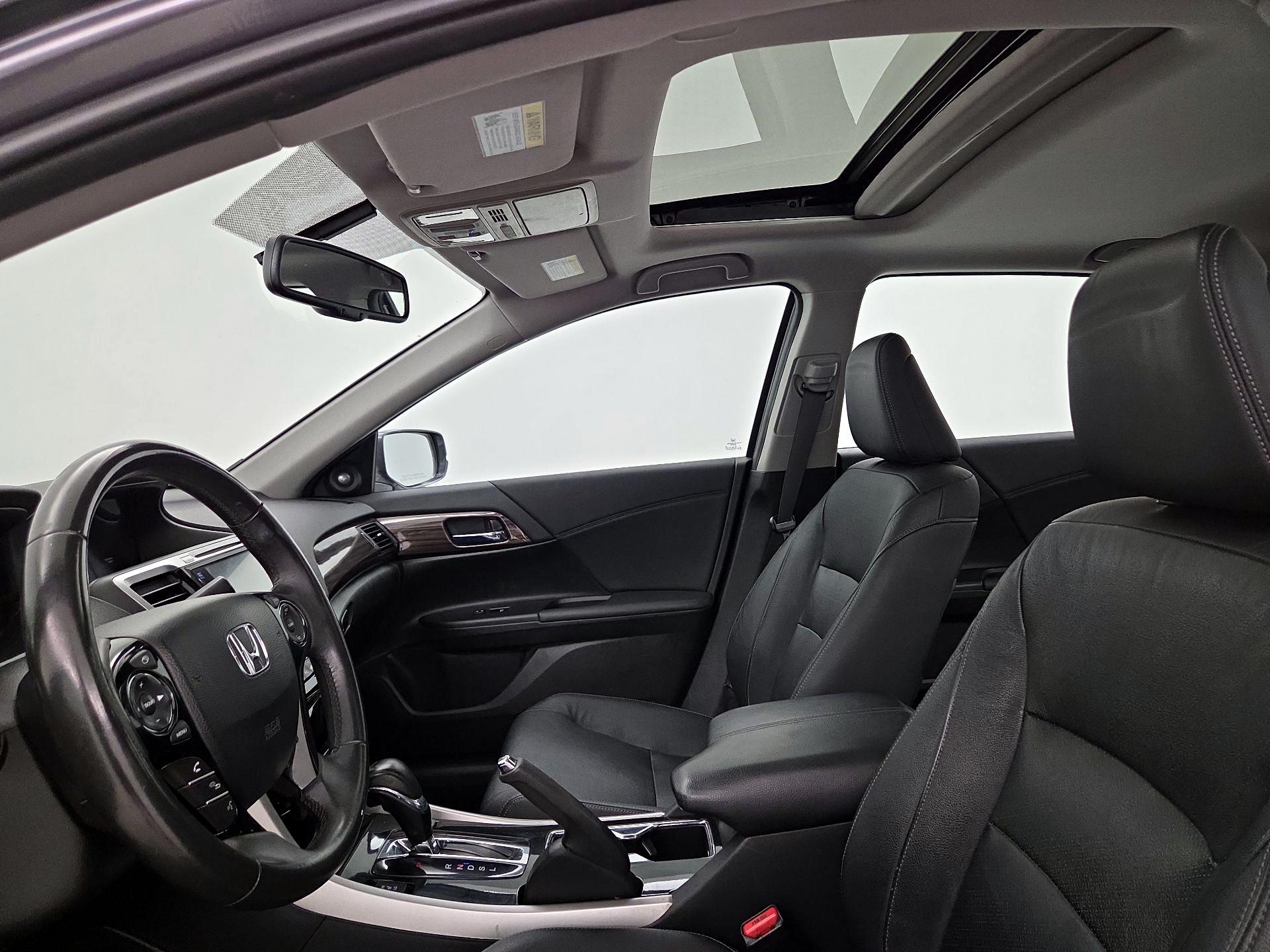 Thumbnail: 2017 Honda Accord - 19