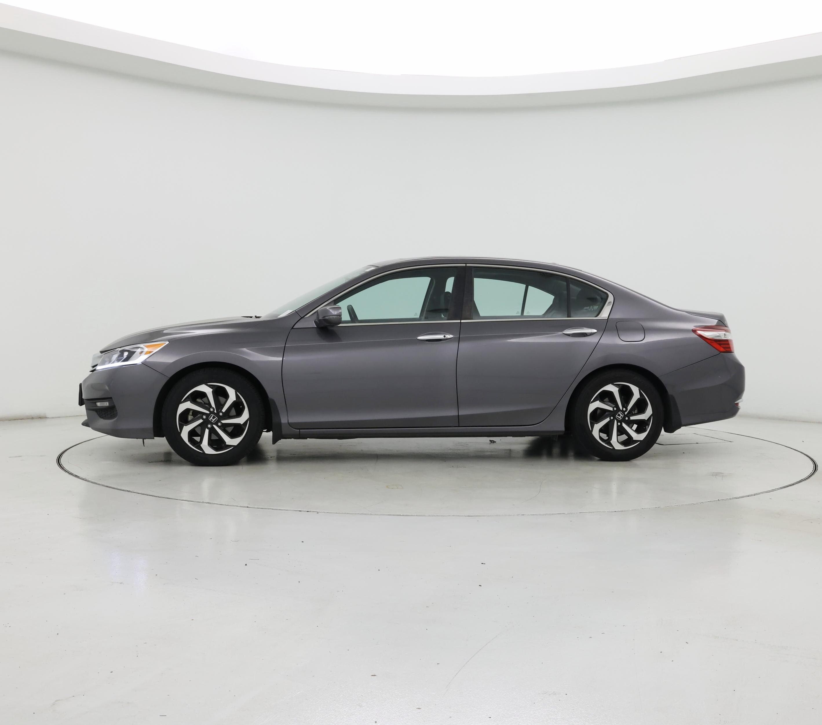 Thumbnail: 2017 Honda Accord - 3
