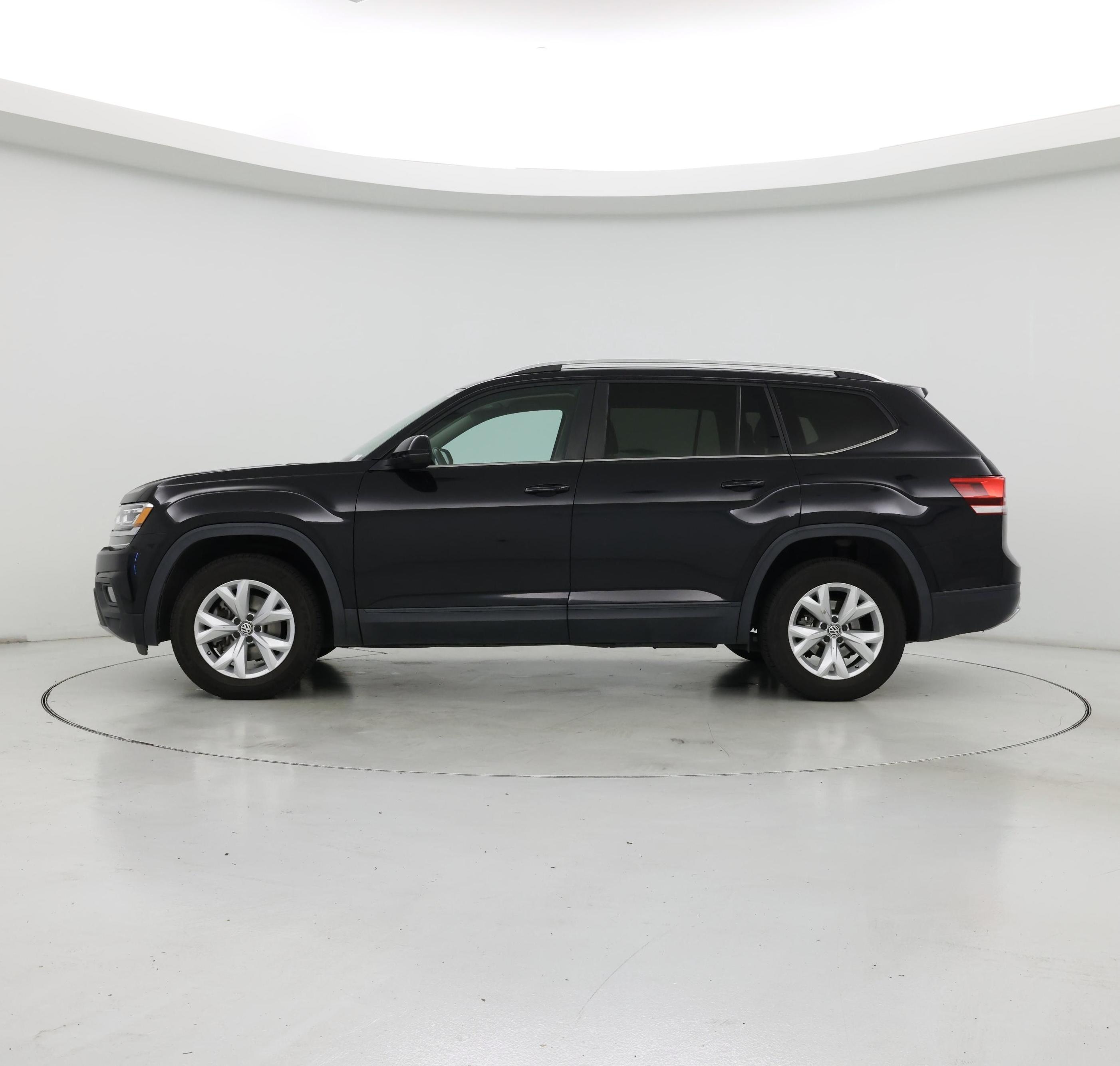 Thumbnail: 2018 Volkswagen Atlas - 3