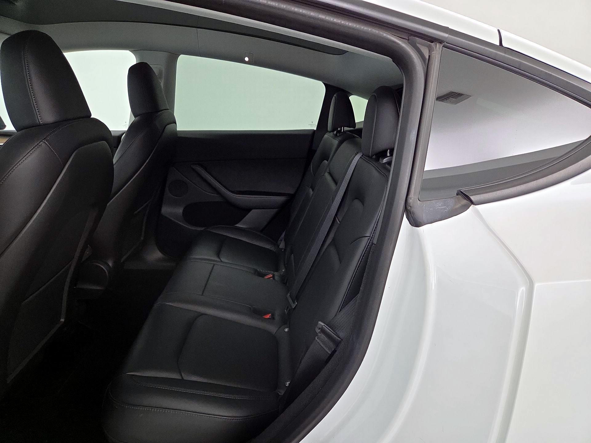 Thumbnail: 2023 Tesla Model Y - 19