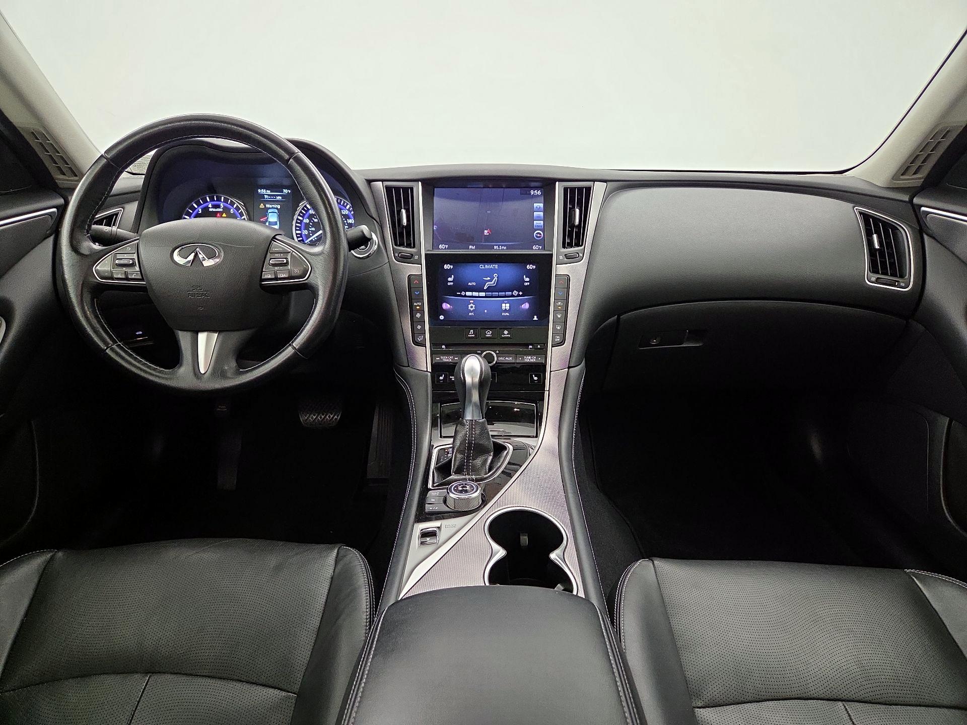 Thumbnail: 2015 INFINITI Q50 - 9